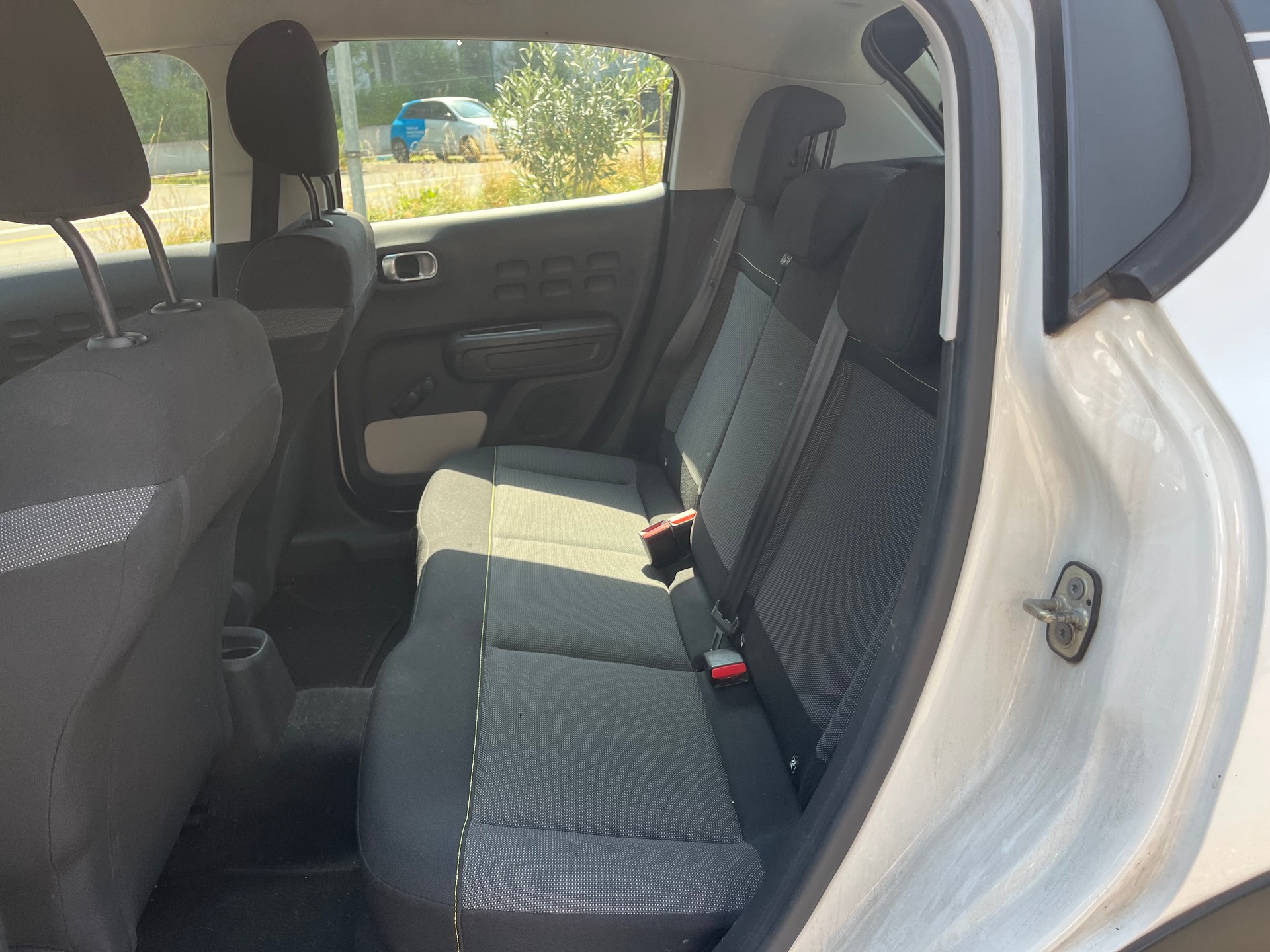 CITROEN C3 1.2i Attraction-image-6