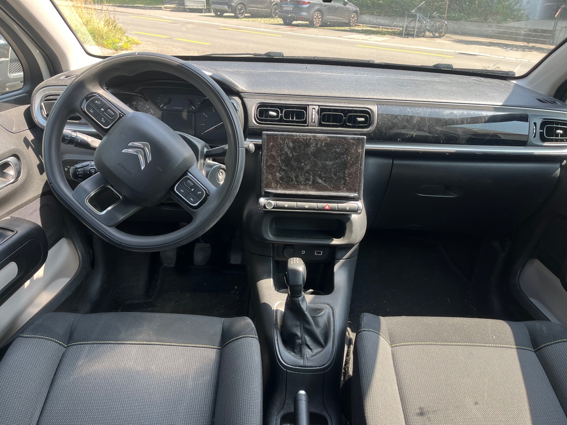 CITROEN C3 1.2i Attraction-image-7