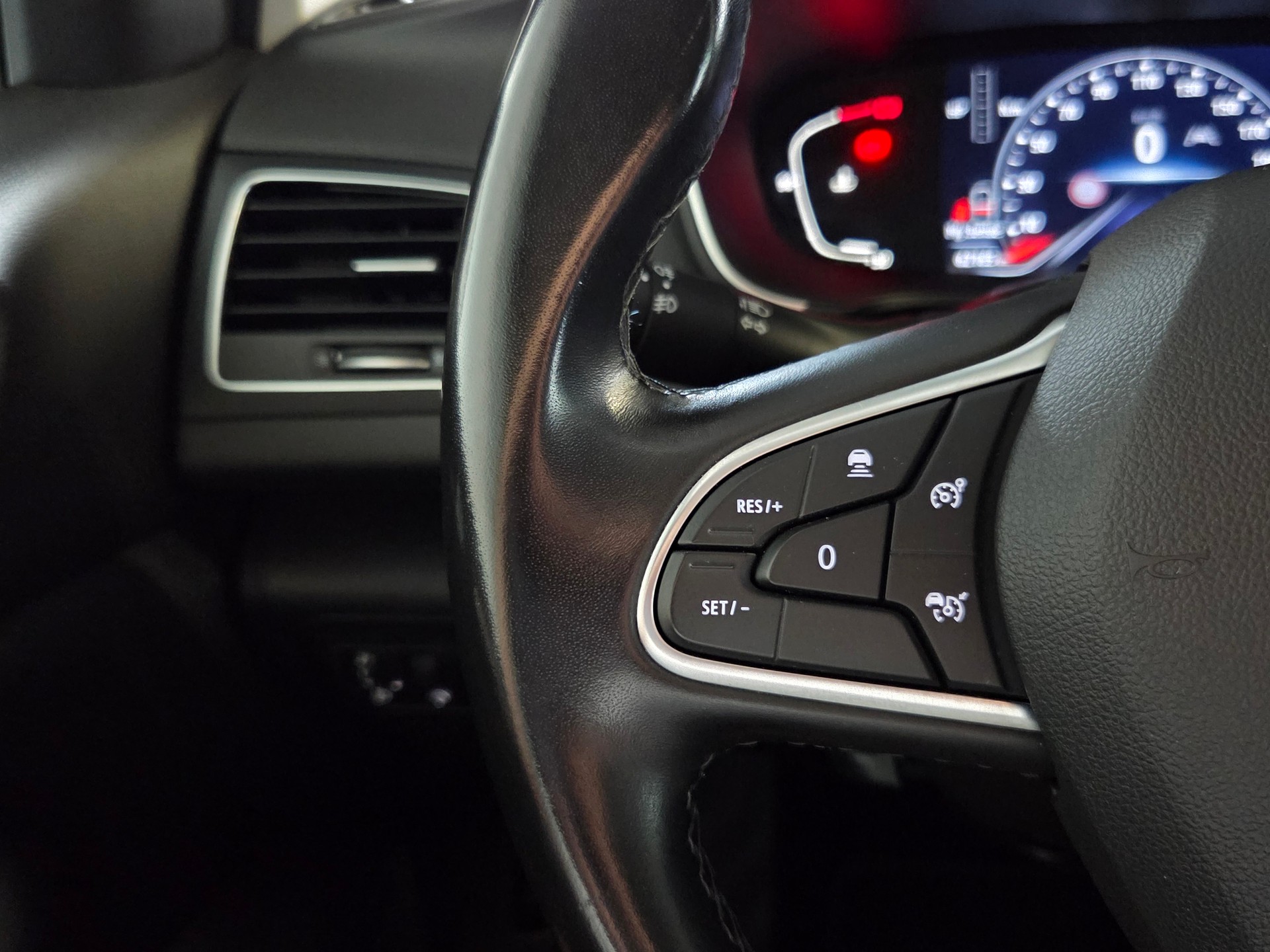 RENAULT Mégane 1.3 TCe 160 Intens EDC-image-12