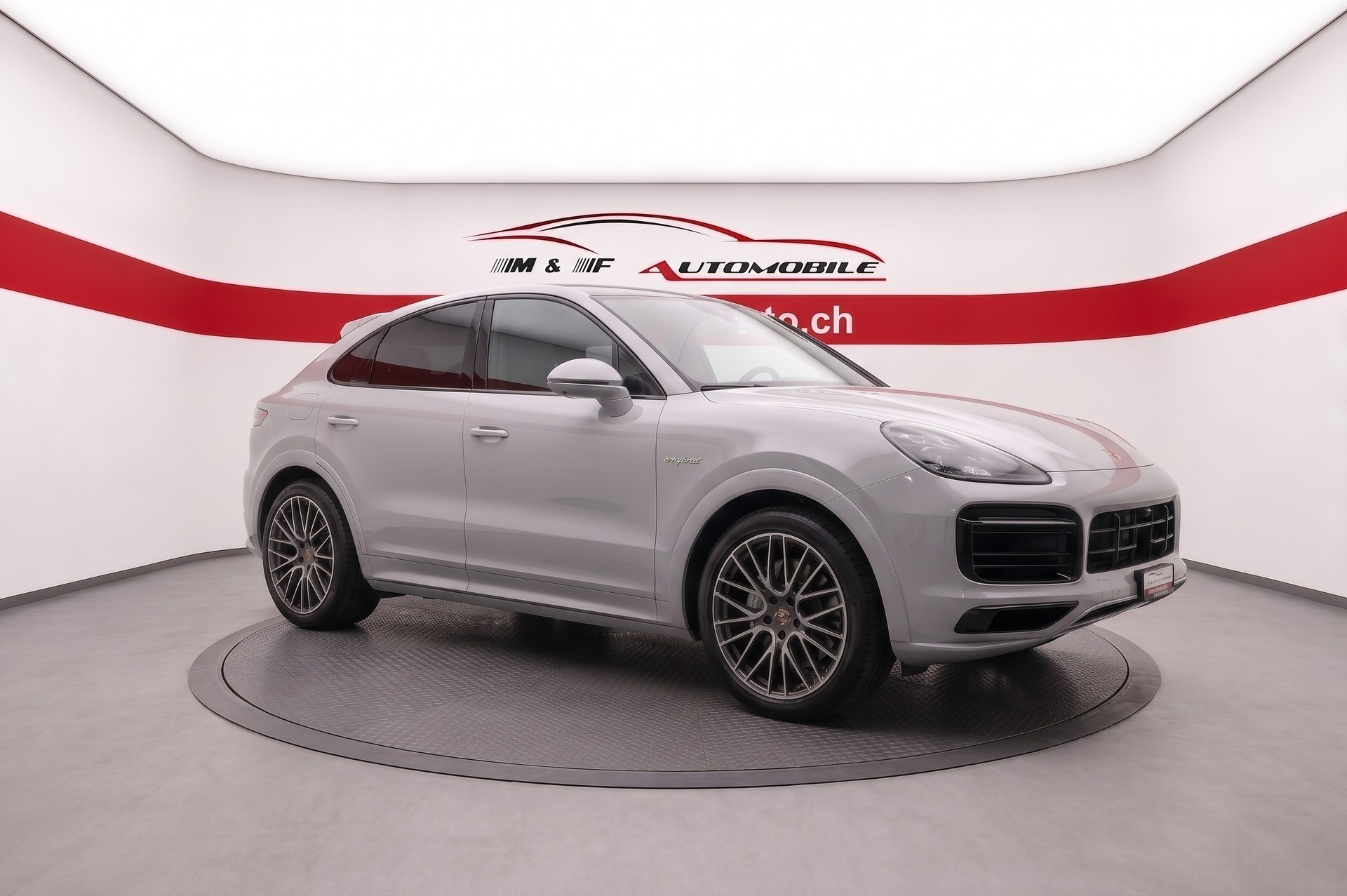 PORSCHE Cayenne Coupé 3.0 V6 E-Hybrid CH FAHRZEUG ( cashmerebeigemetallic )-showroom-element-1