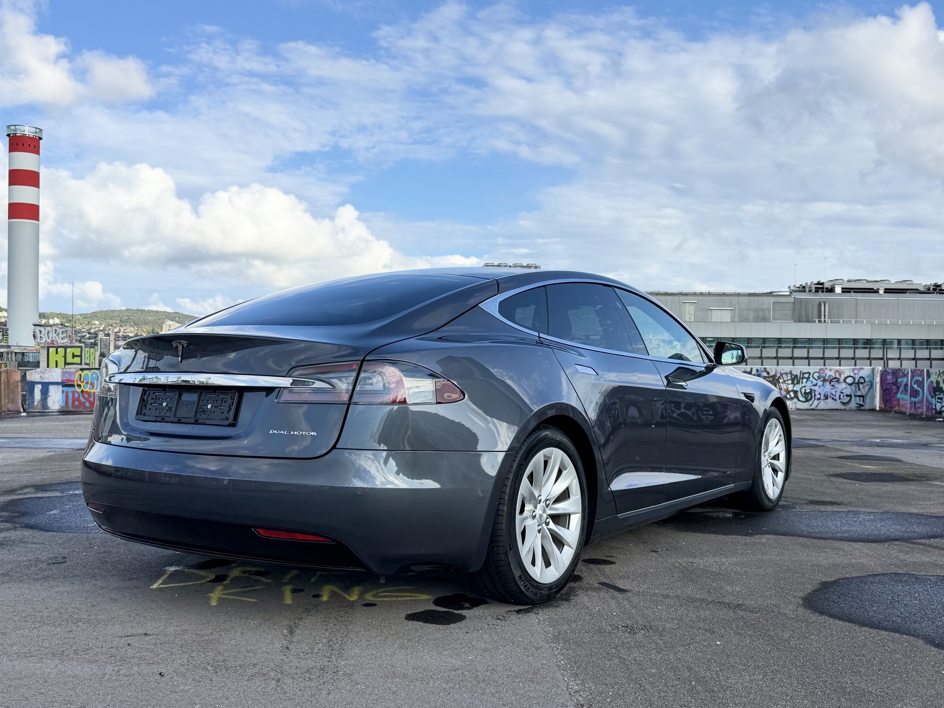 TESLA Model S "Raven" Long Range-image-2