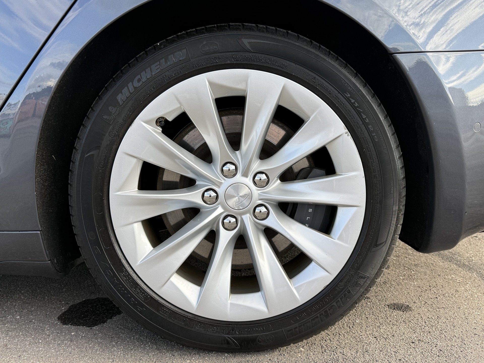 TESLA Model S "Raven" Long Range-image-9