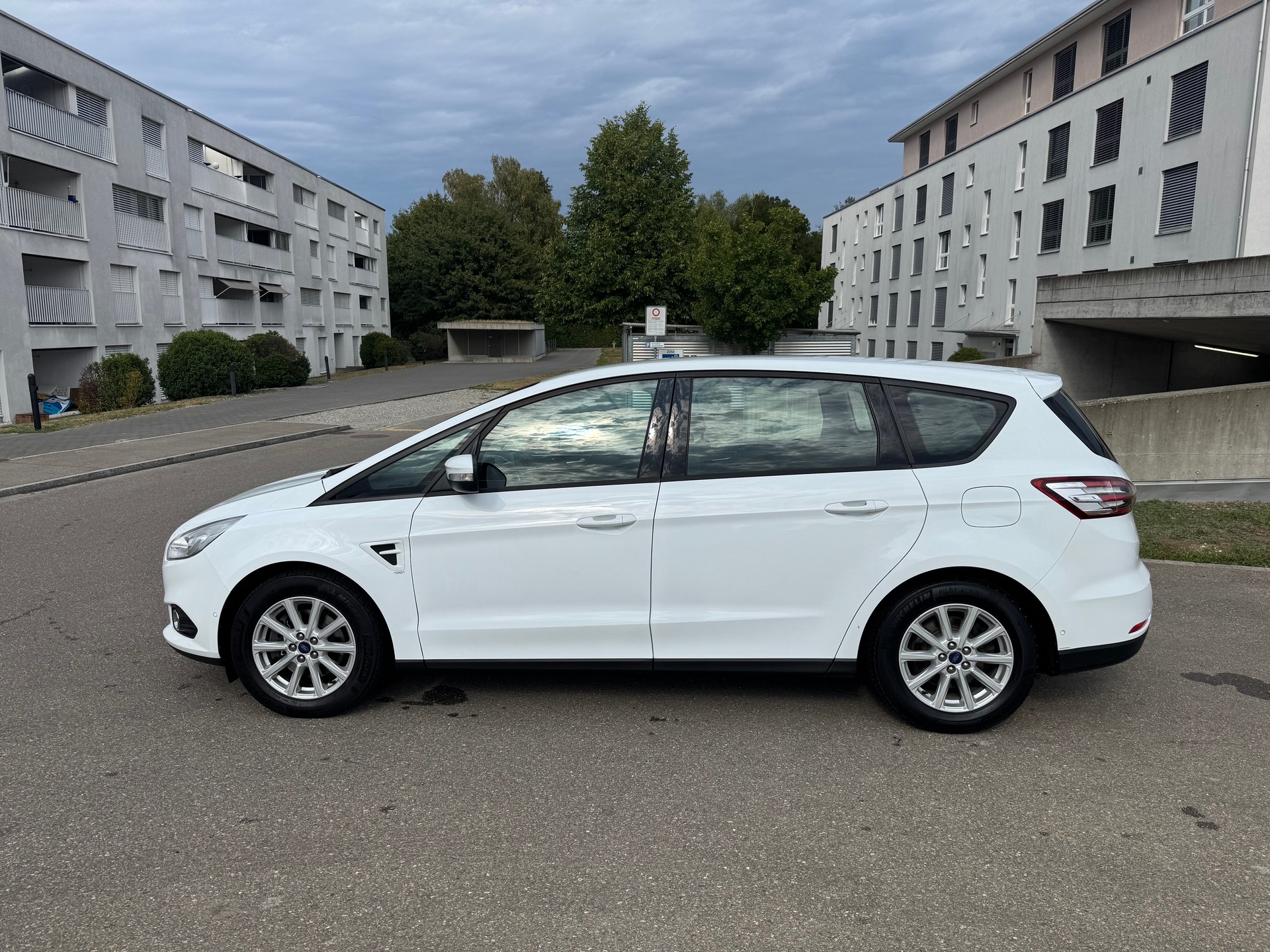 FORD S-MAX 2.0 TDCI-image-6