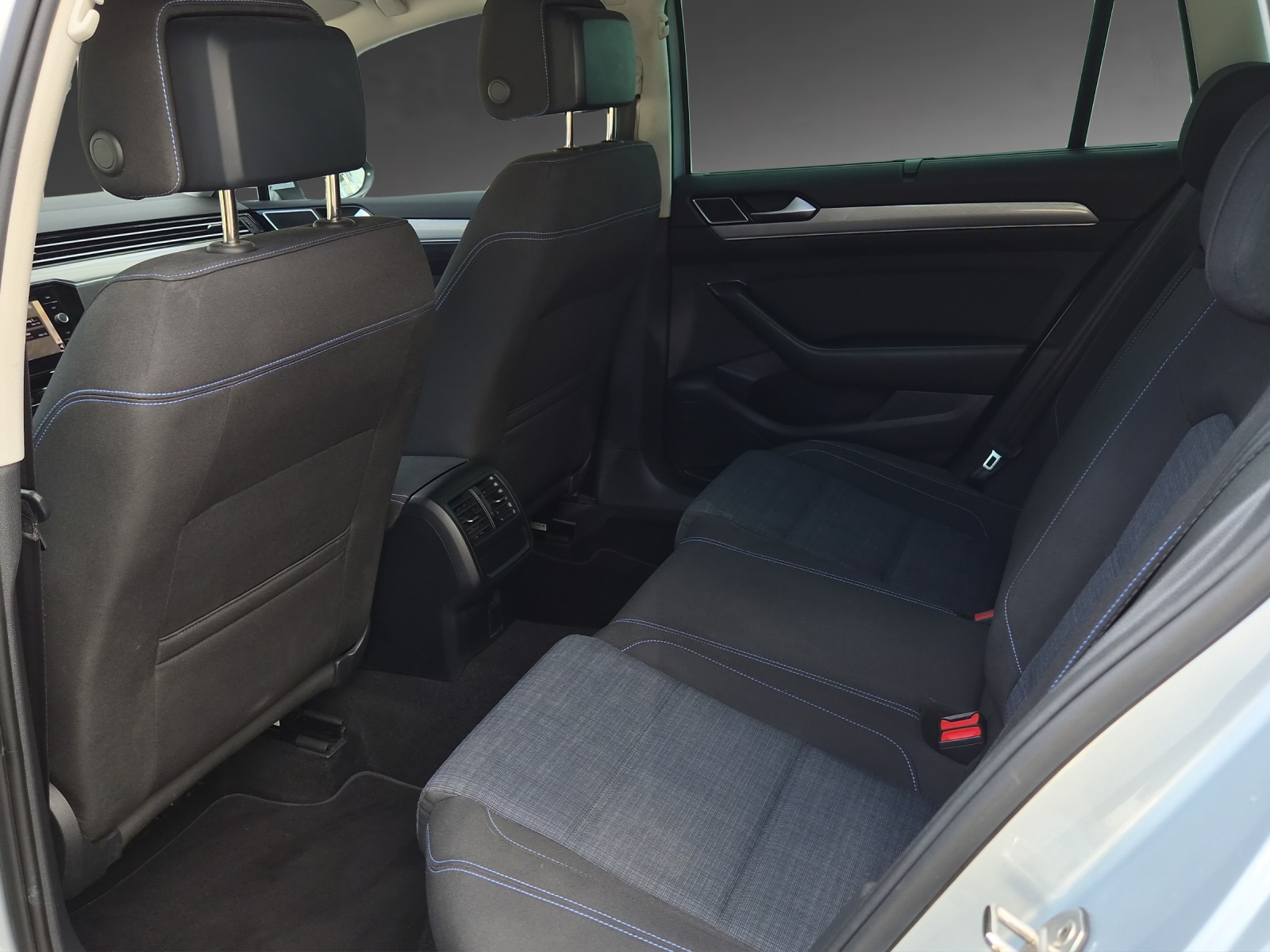VW Passat Variant 1.4 TSI GTE Hybrid DSG-image-6