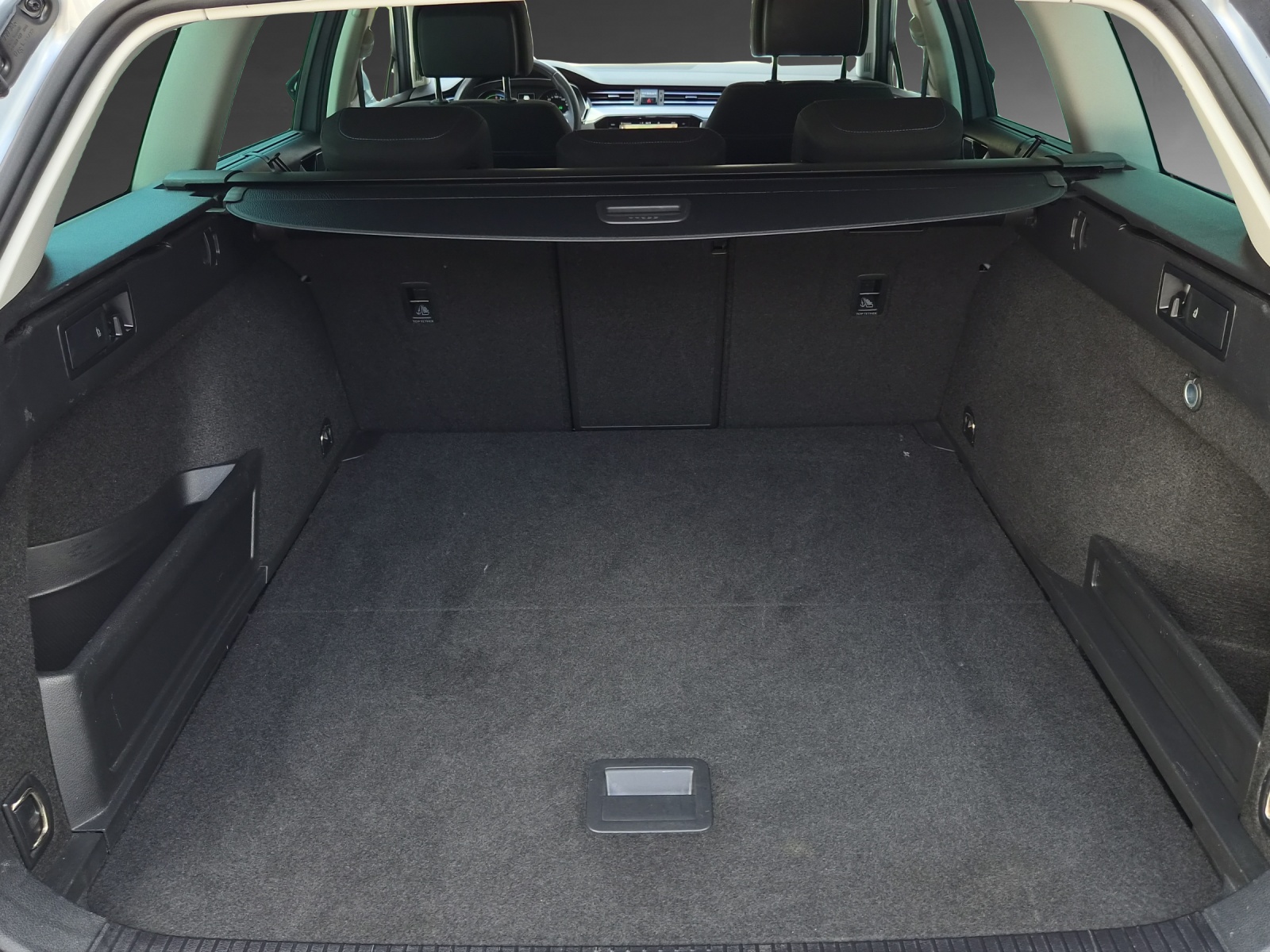 VW Passat Variant 1.4 TSI GTE Hybrid DSG-image-9
