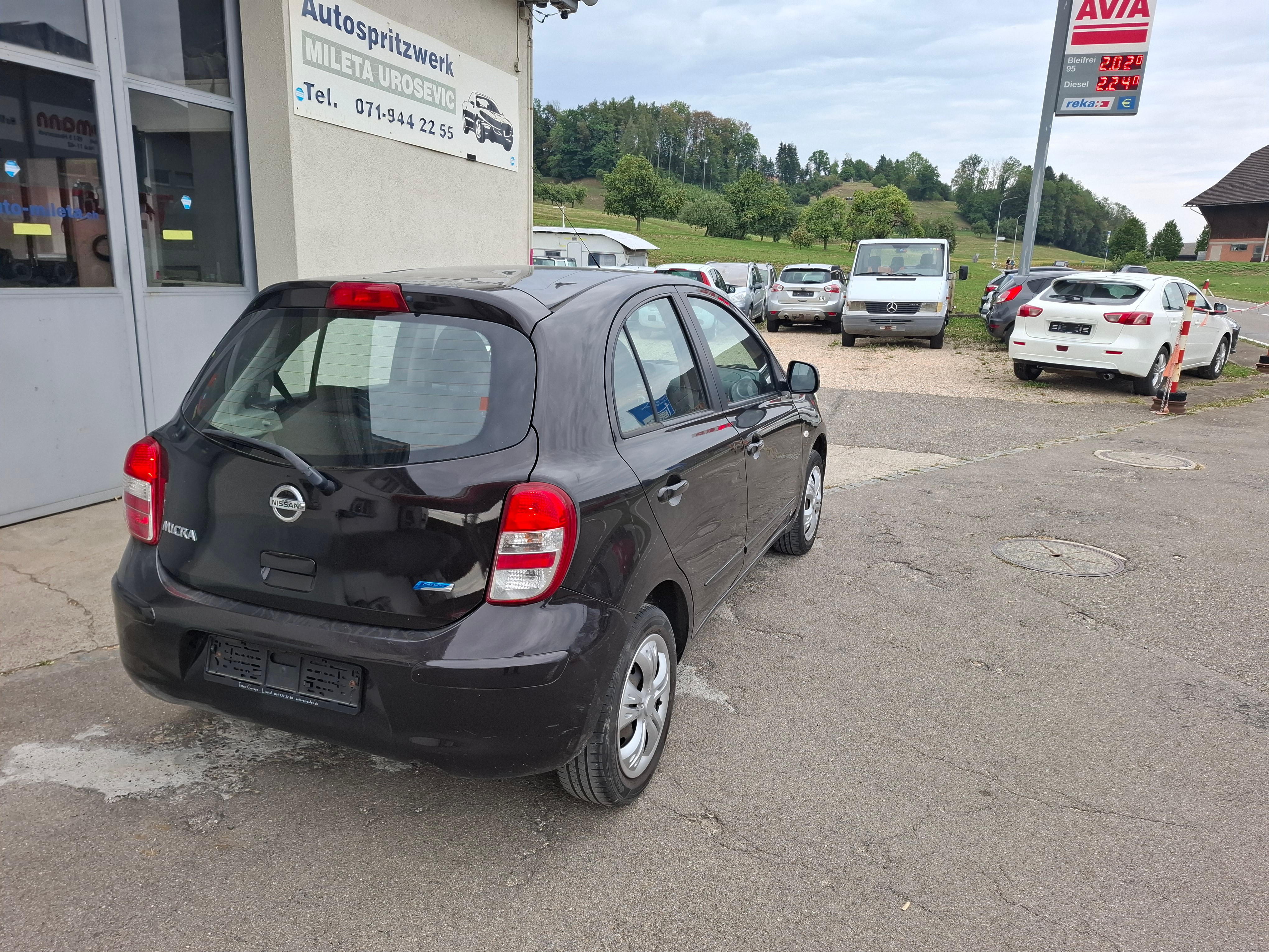 Car photo