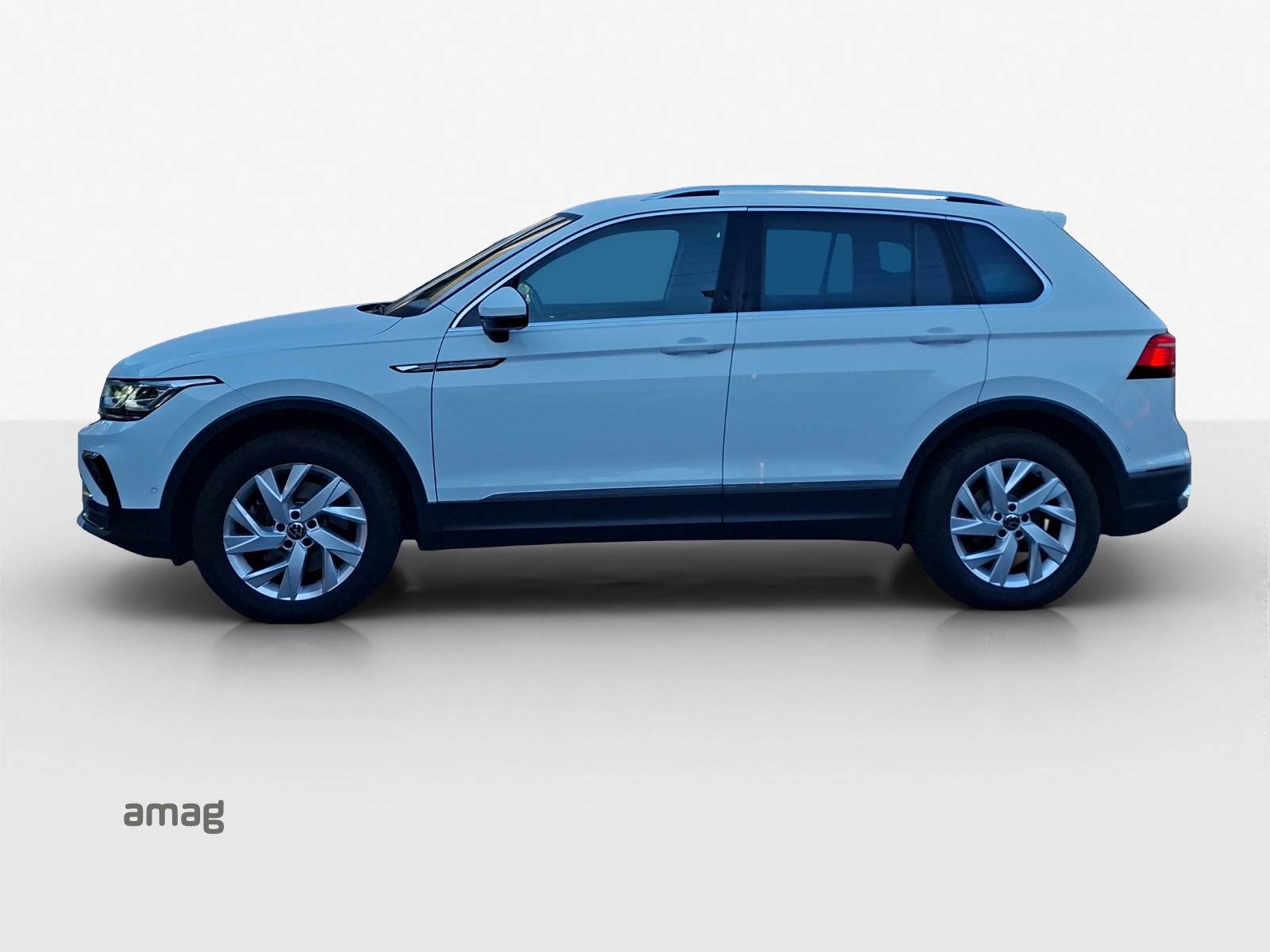 VW Tiguan 2.0 TDI SCR Elegance 4Motion DSG-image-1
