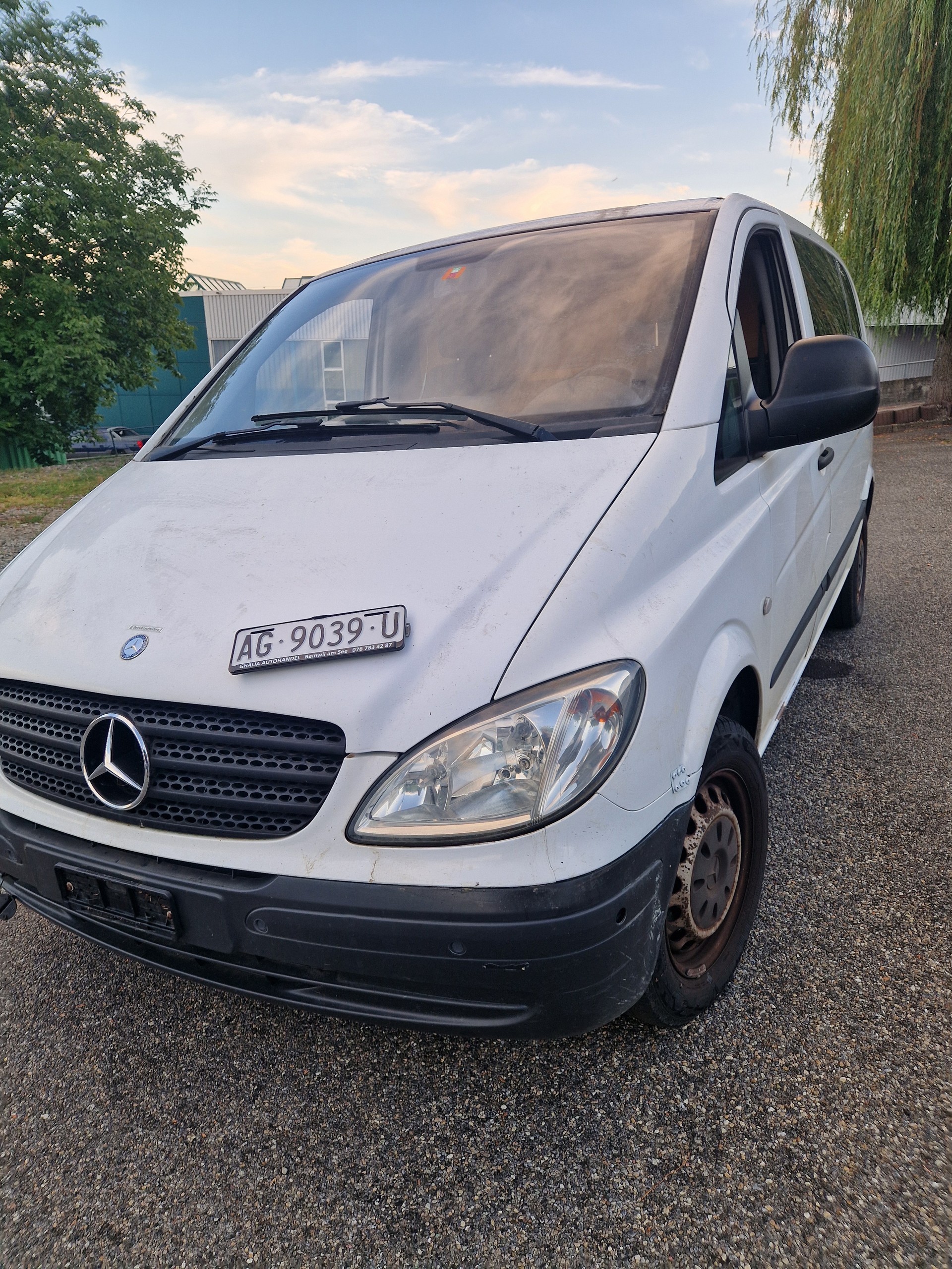 MERCEDES-BENZ Vito 111 CDI-image-2
