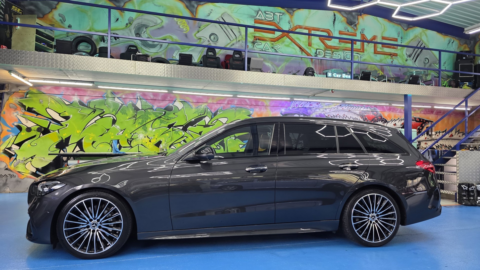 MERCEDES-BENZ C 300 4Matic T-Modell AMG Line-image-0