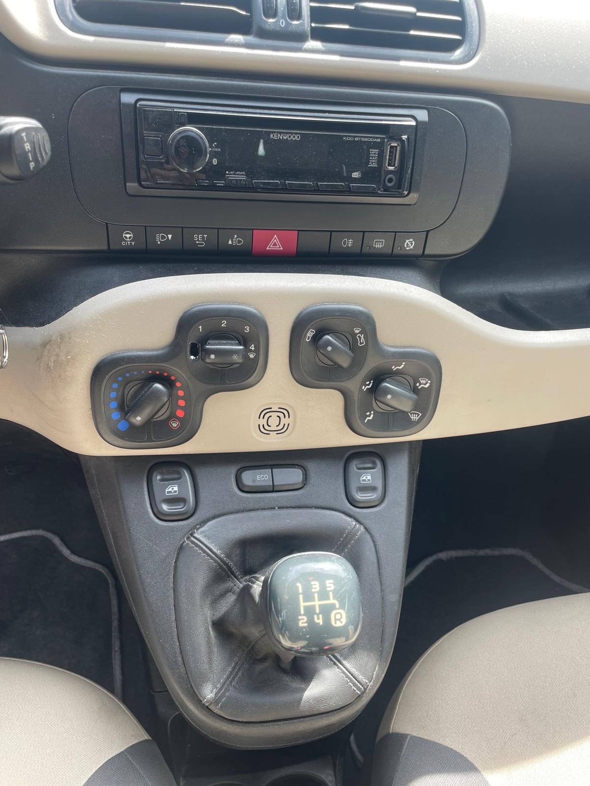 FIAT Panda 0.9 Twinair Turbo Lounge-image-6