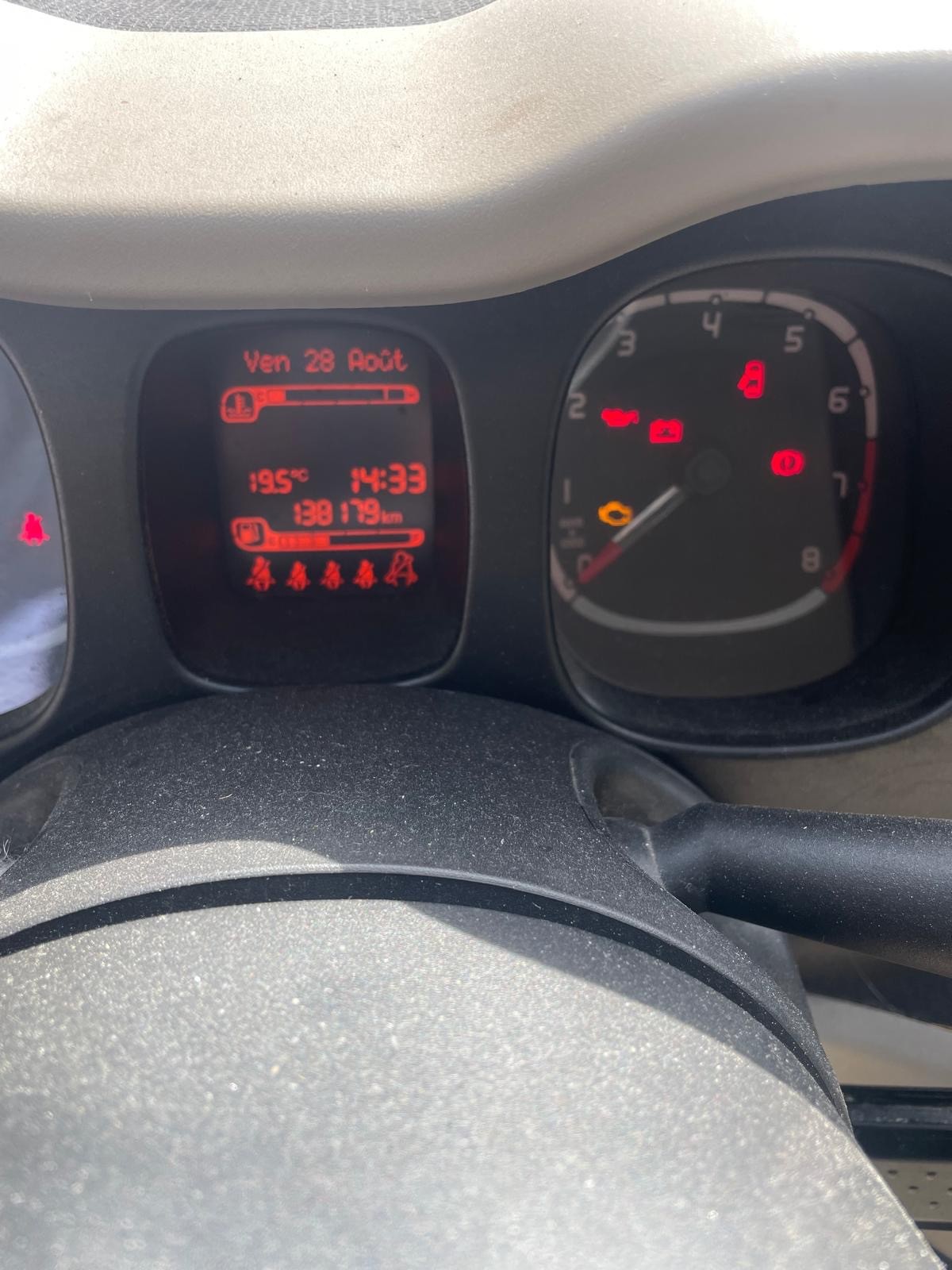 FIAT Panda 0.9 Twinair Turbo Lounge-image-8