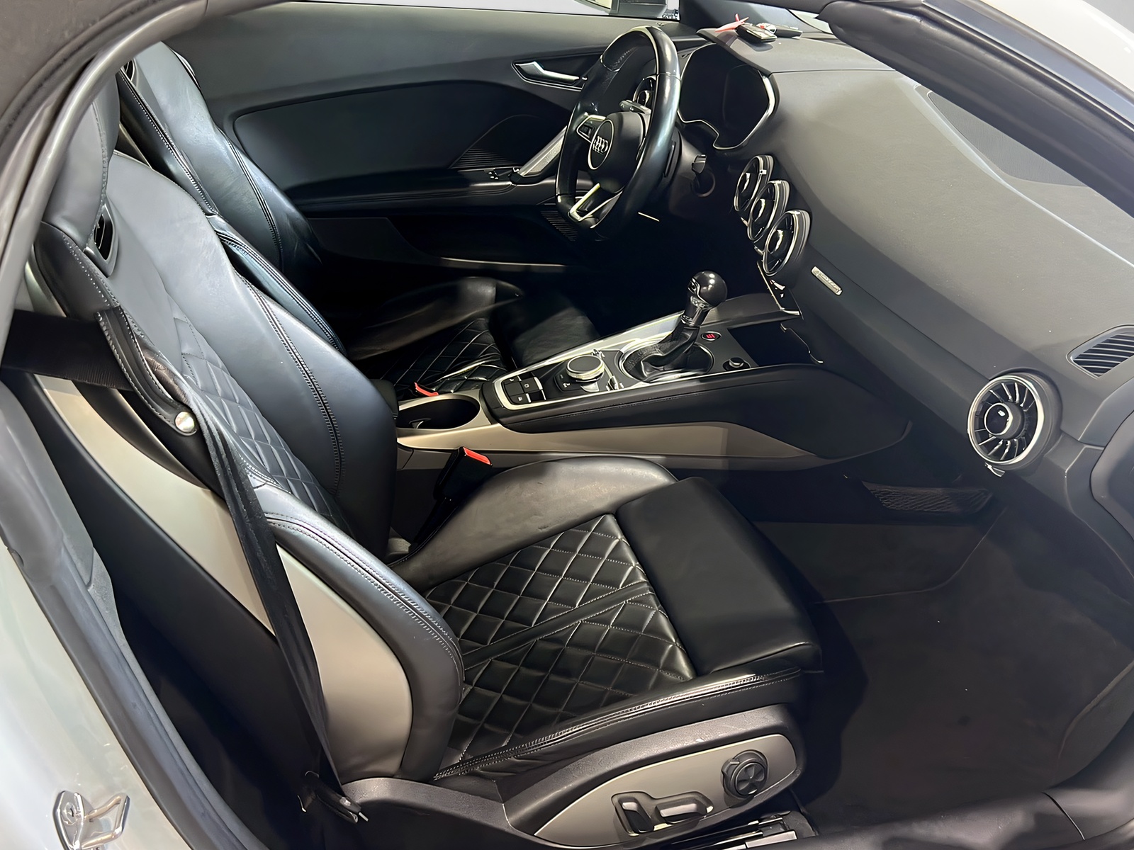 AUDI TT Roadster 2.0 TFSI qu**Matrix,S-Sportsitze.Nackenheizung,B&O,CH Auslieferung,Frisch ab MFK**-image-10
