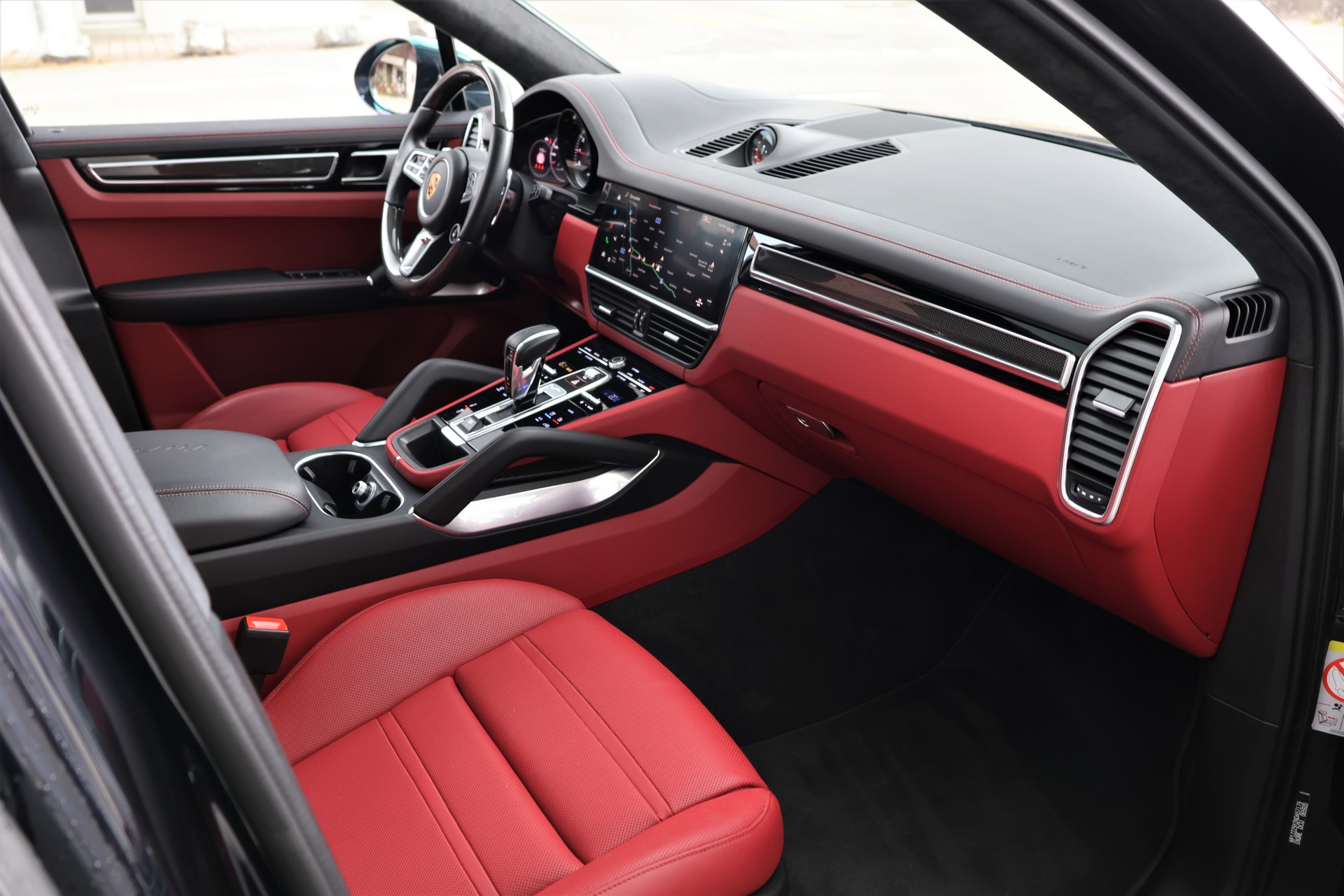 PORSCHE Cayenne Turbo Coupé (CH)-image-19