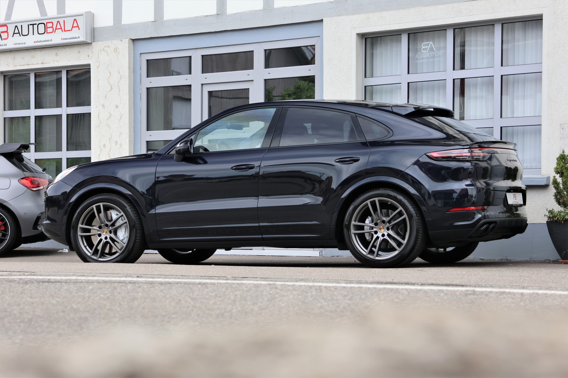 PORSCHE Cayenne Turbo Coupé (CH)-image-3