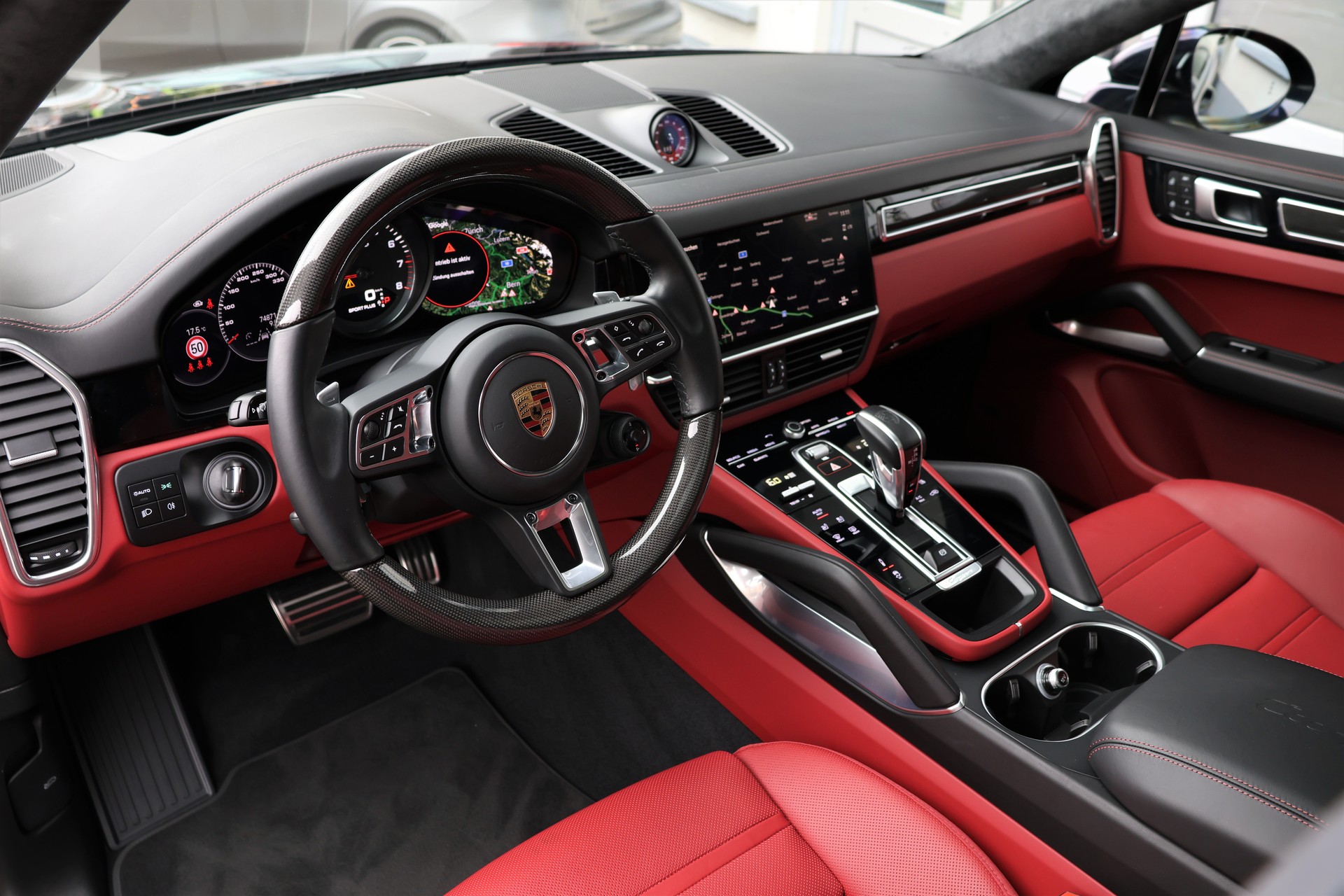 PORSCHE Cayenne Turbo Coupé (CH)-image-9