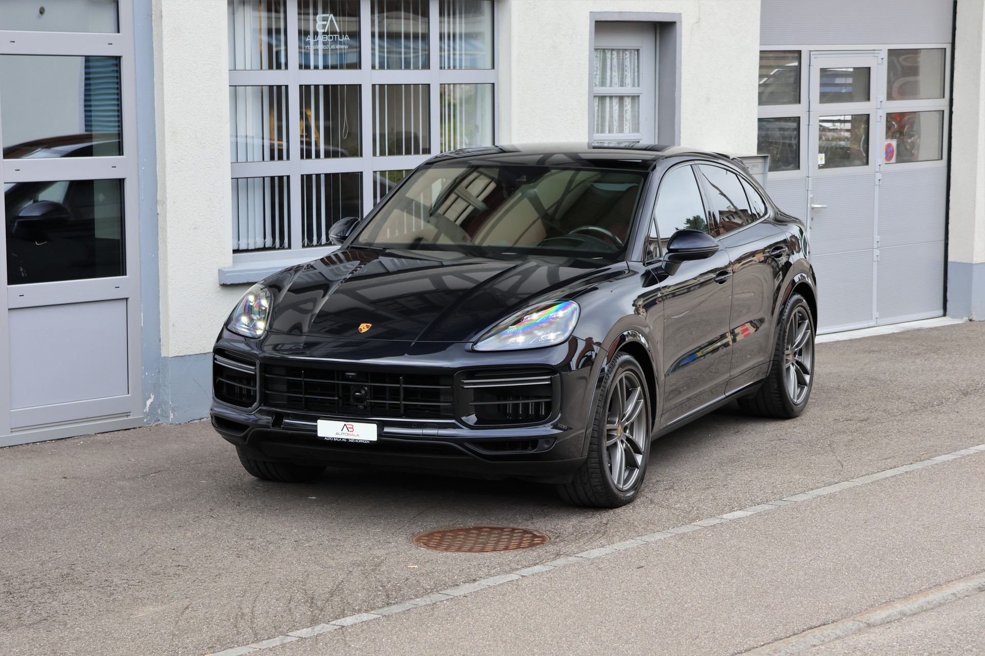 PORSCHE Cayenne Turbo Coupé (CH)-image-0