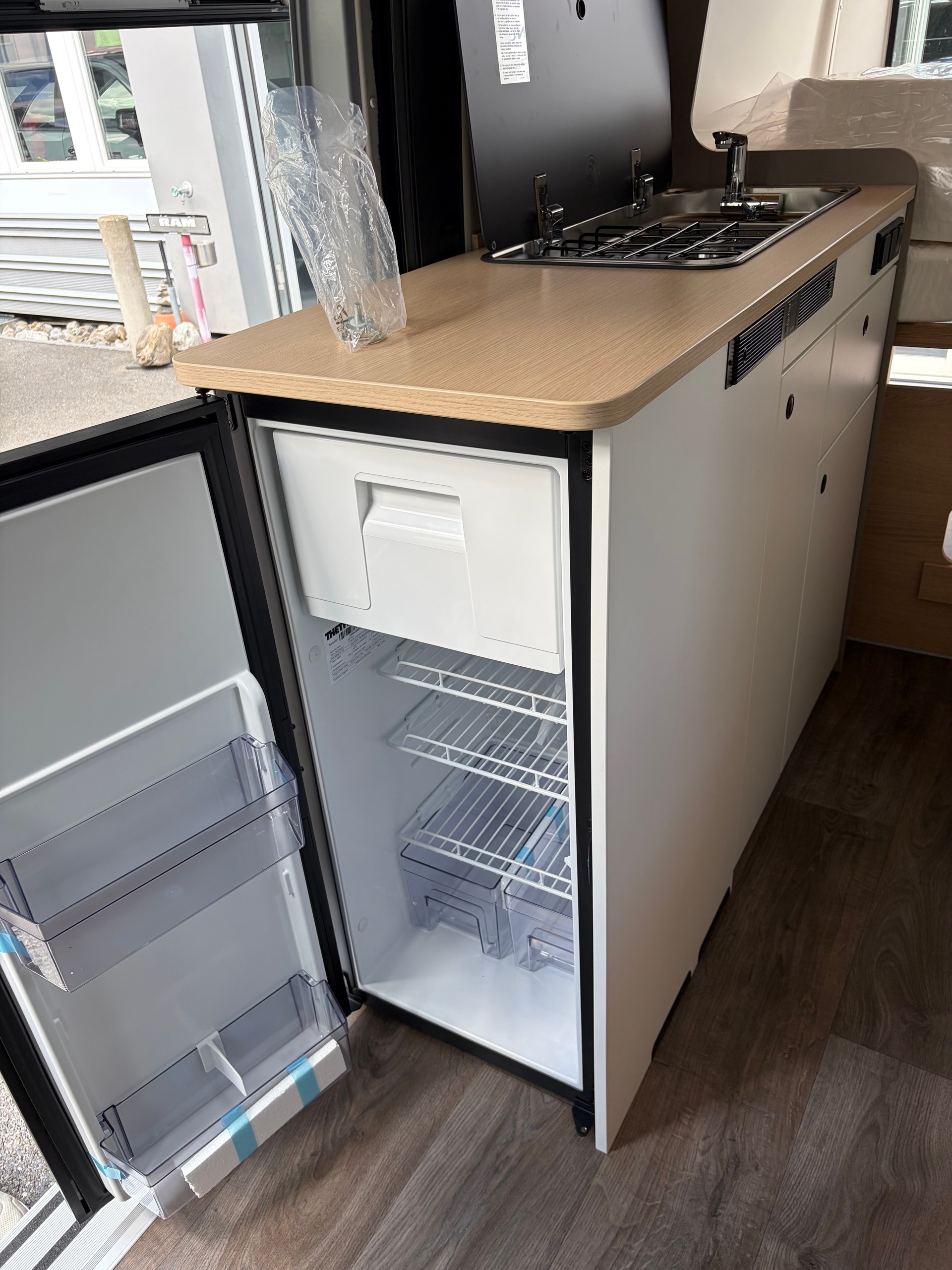 LMC Innovan 600 Pure / Citroen 2,2 140 PS Aut. MY2027-image-8