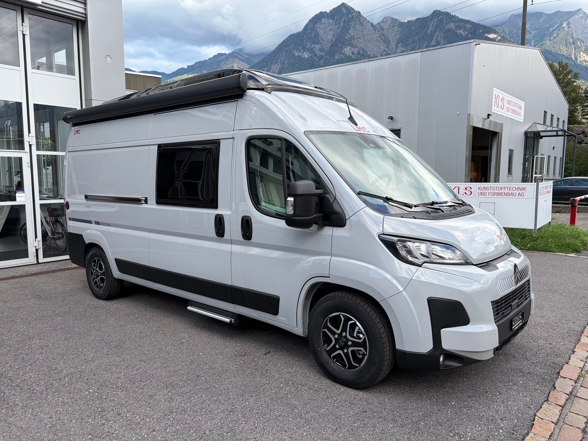 LMC Innovan 600 Pure / Citroen 2,2 140 PS Aut. MY2027-image-3