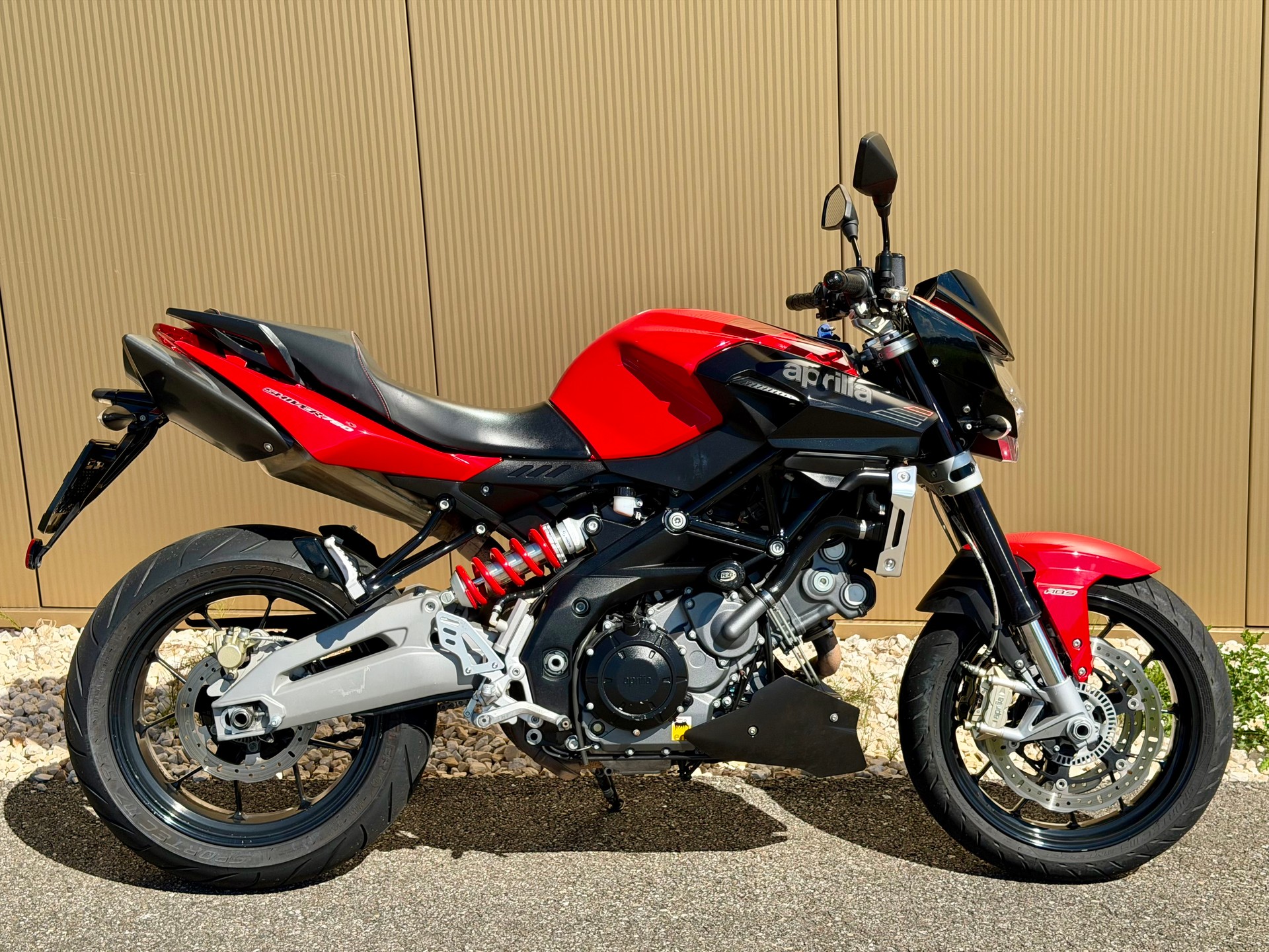 APRILIA SL 750 Shiver ABS-showroom-element-3