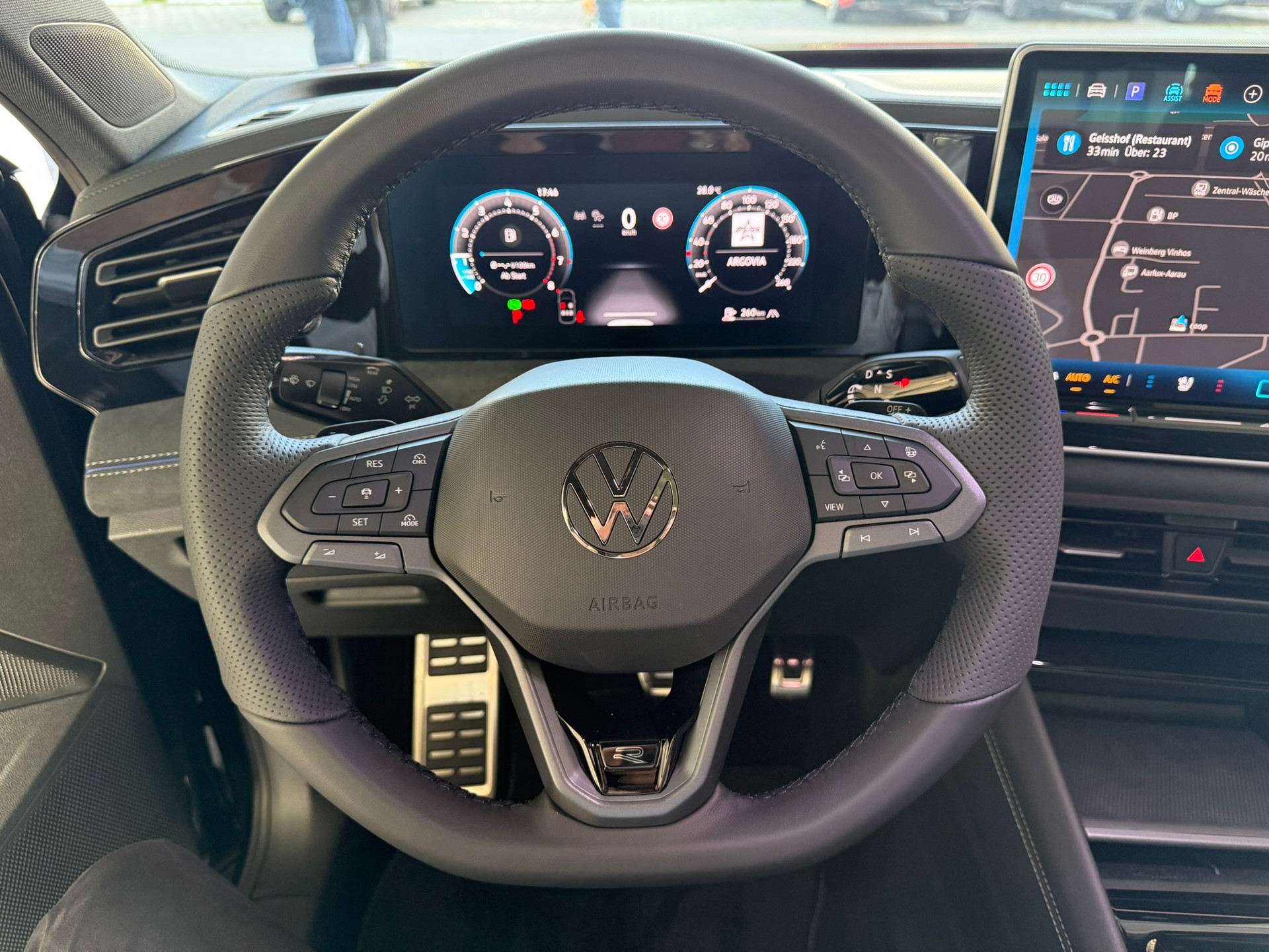 VW Tiguan 2.0 TSI DSG R-Line United 4Motion-image-10