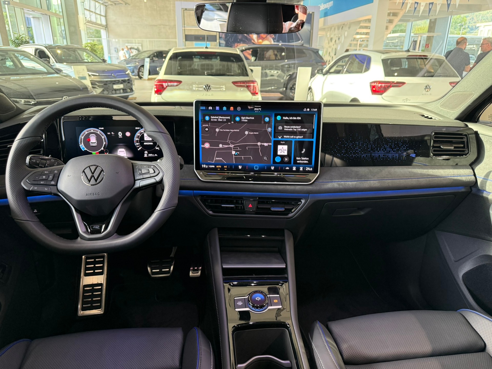 VW Tiguan 2.0 TSI DSG R-Line United 4Motion-image-13