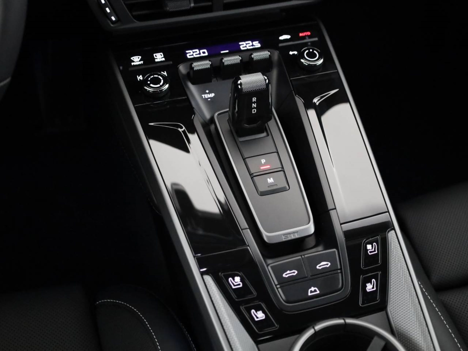 PORSCHE 911 Carrera 4S Cabriolet-image-12