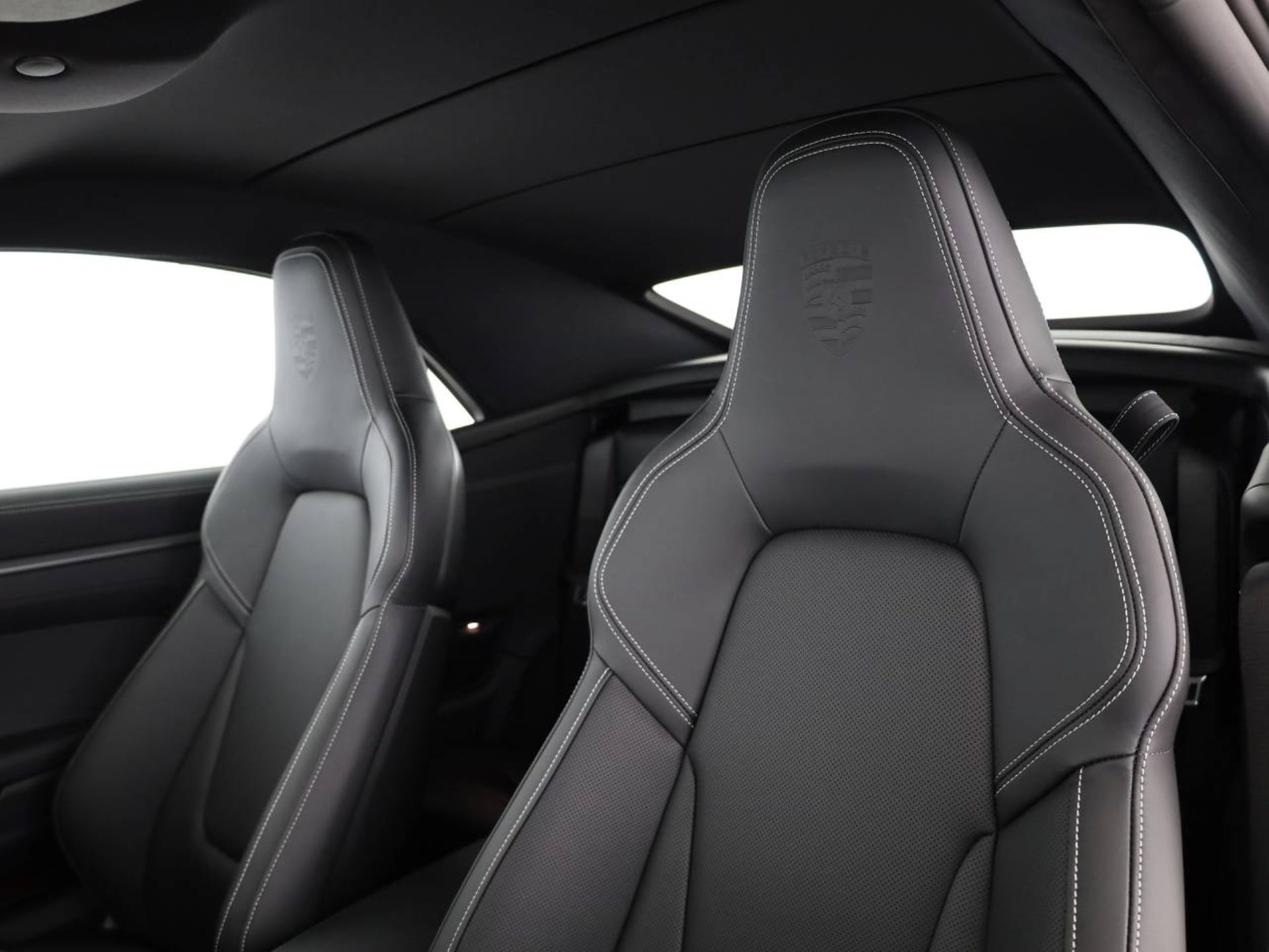 PORSCHE 911 Carrera 4S Cabriolet-image-17