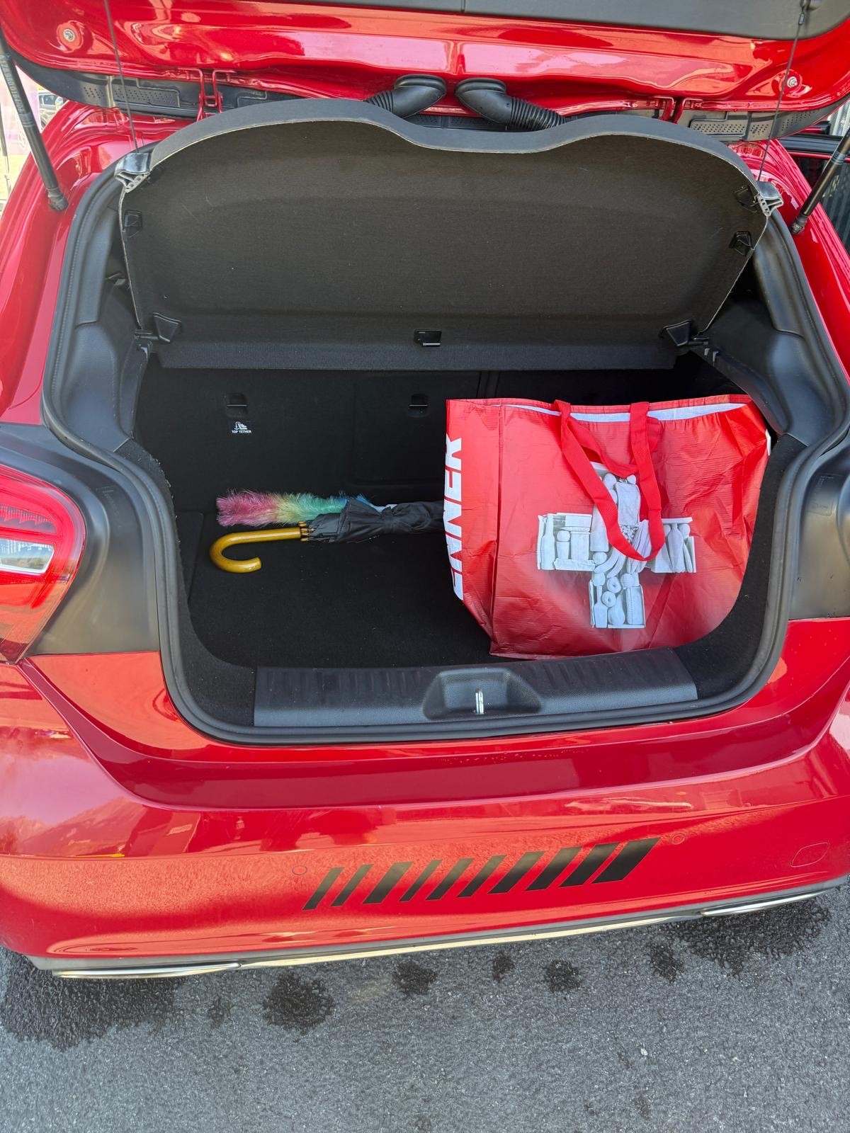 MERCEDES-BENZ A 180 Style 7G-DCT-image-9