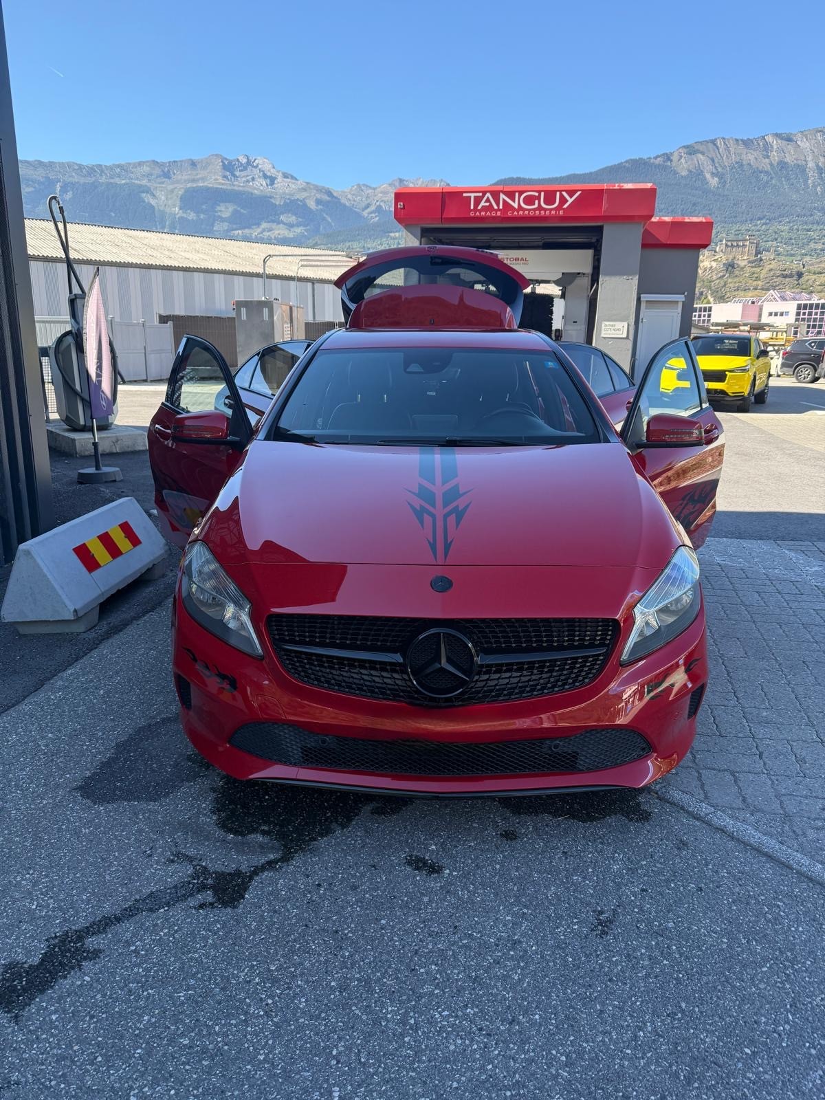 MERCEDES-BENZ A 180 Style 7G-DCT-image-1
