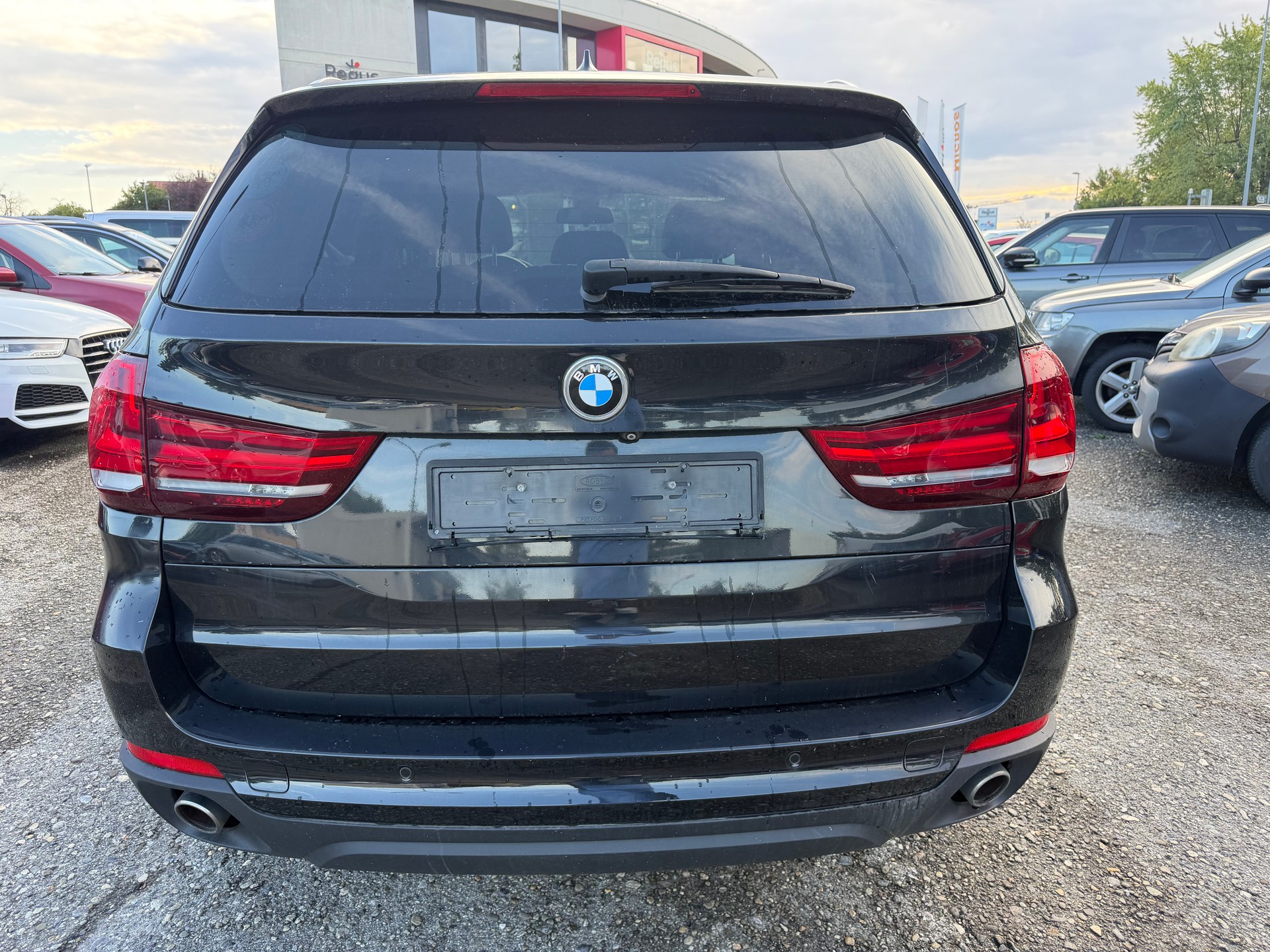 BMW X5-image-2