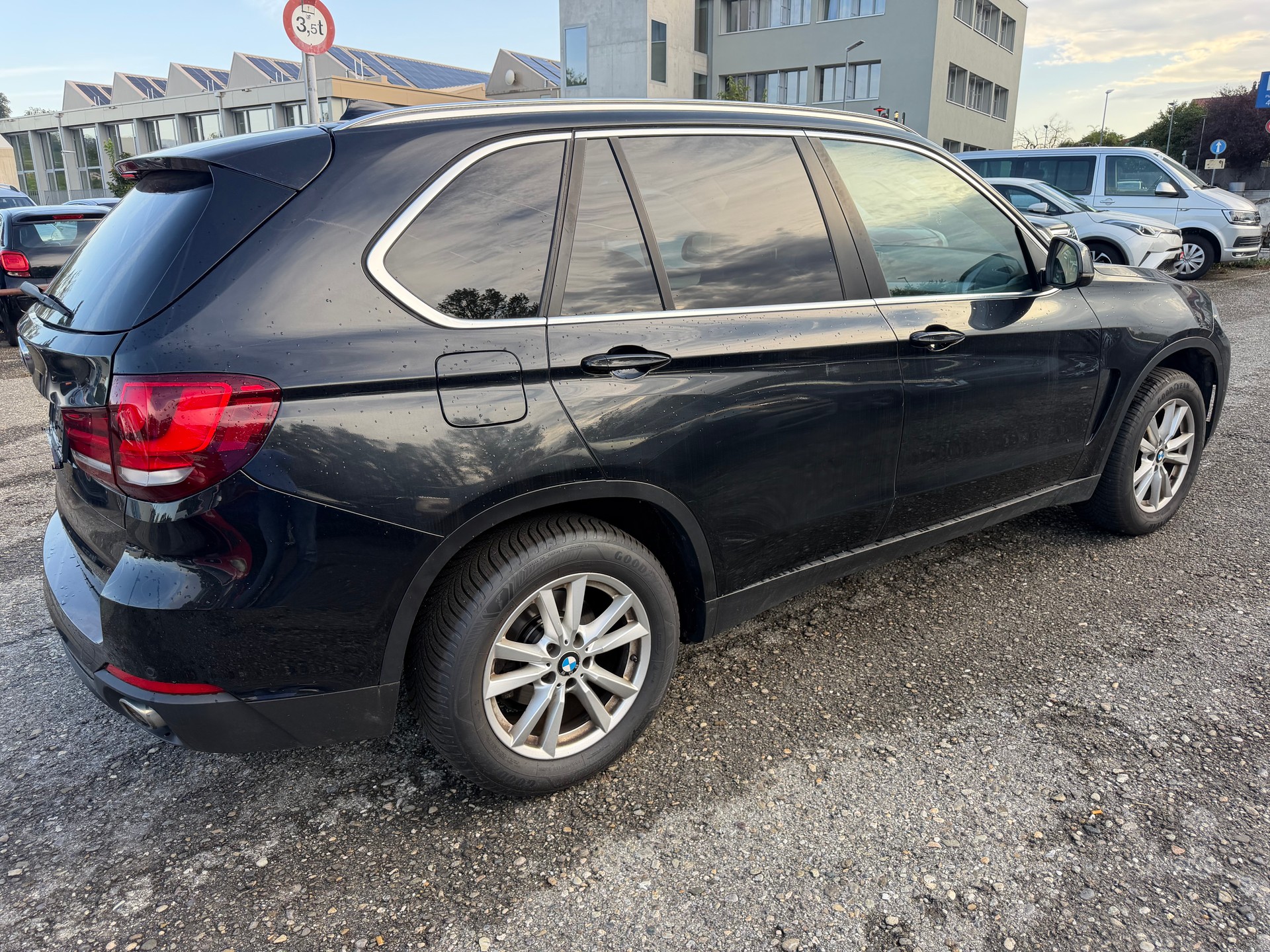 BMW X5-image-3