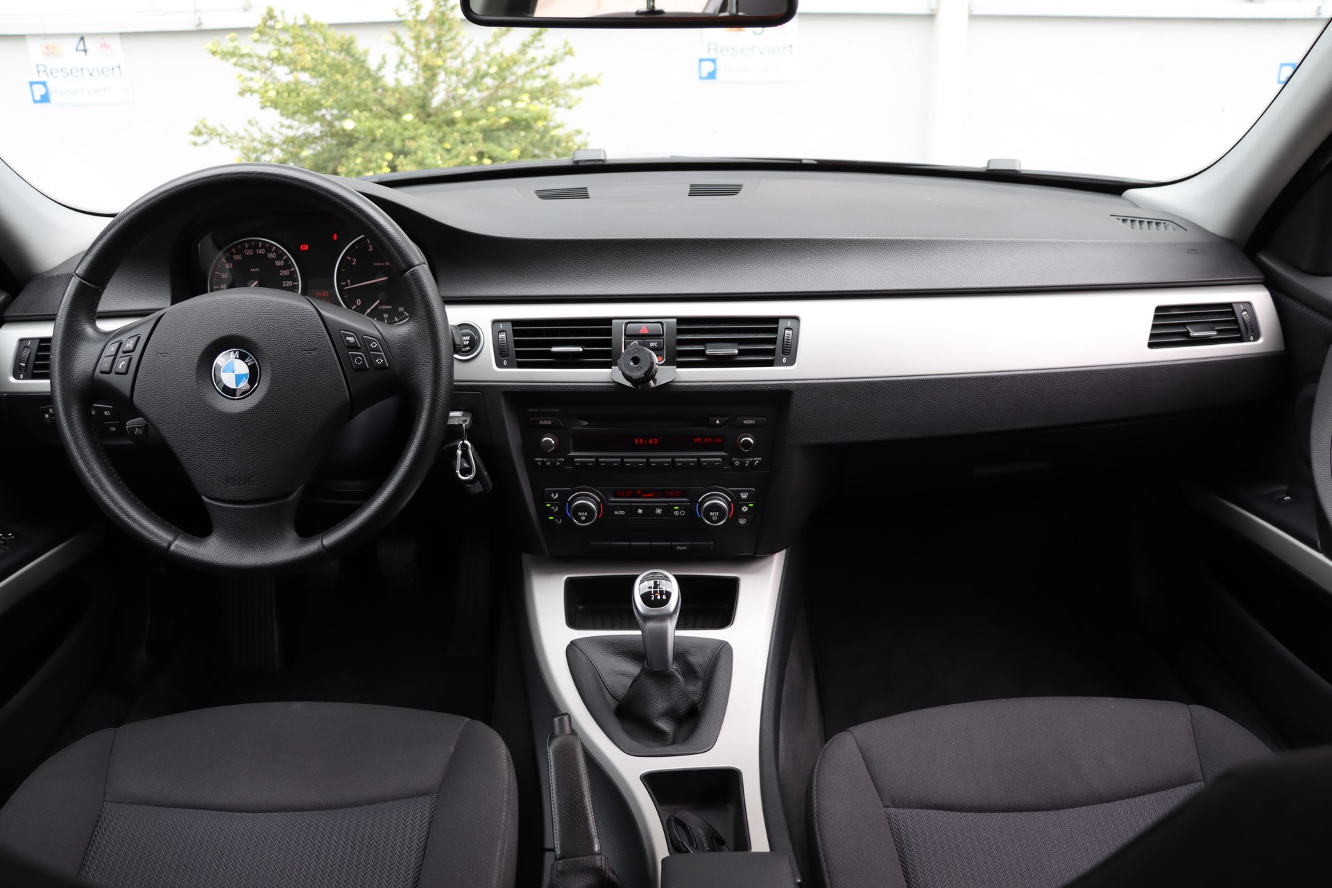 BMW 316i Access-image-4