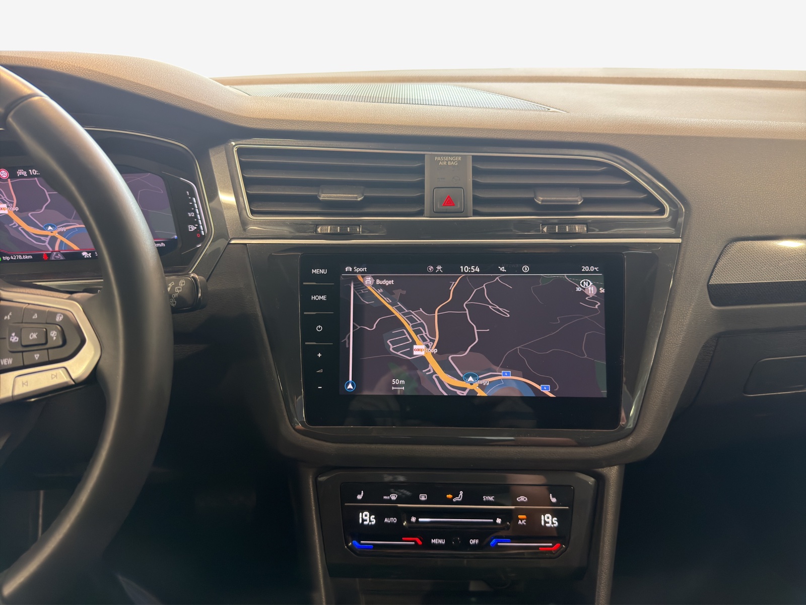VW Tiguan 2.0 TDI SCR Elegance 4Motion DSG-image-10