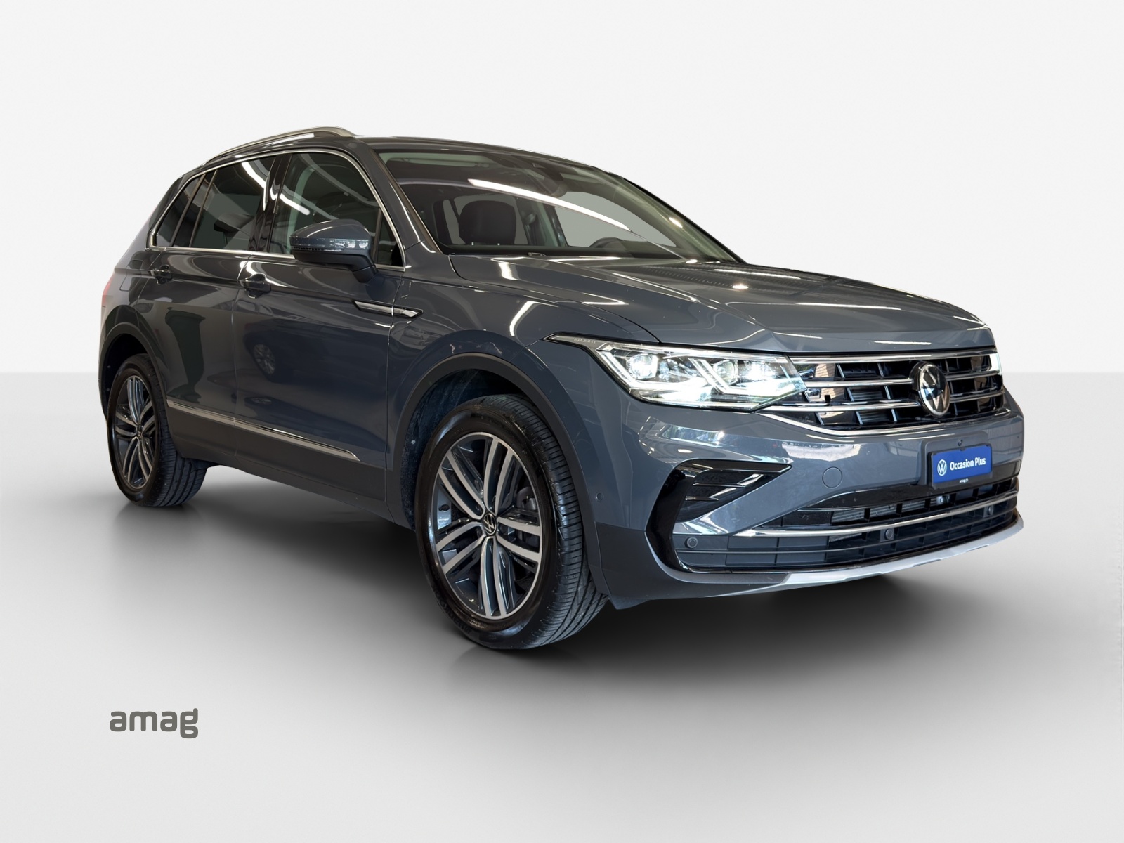 VW Tiguan 2.0 TDI SCR Elegance 4Motion DSG-image-5