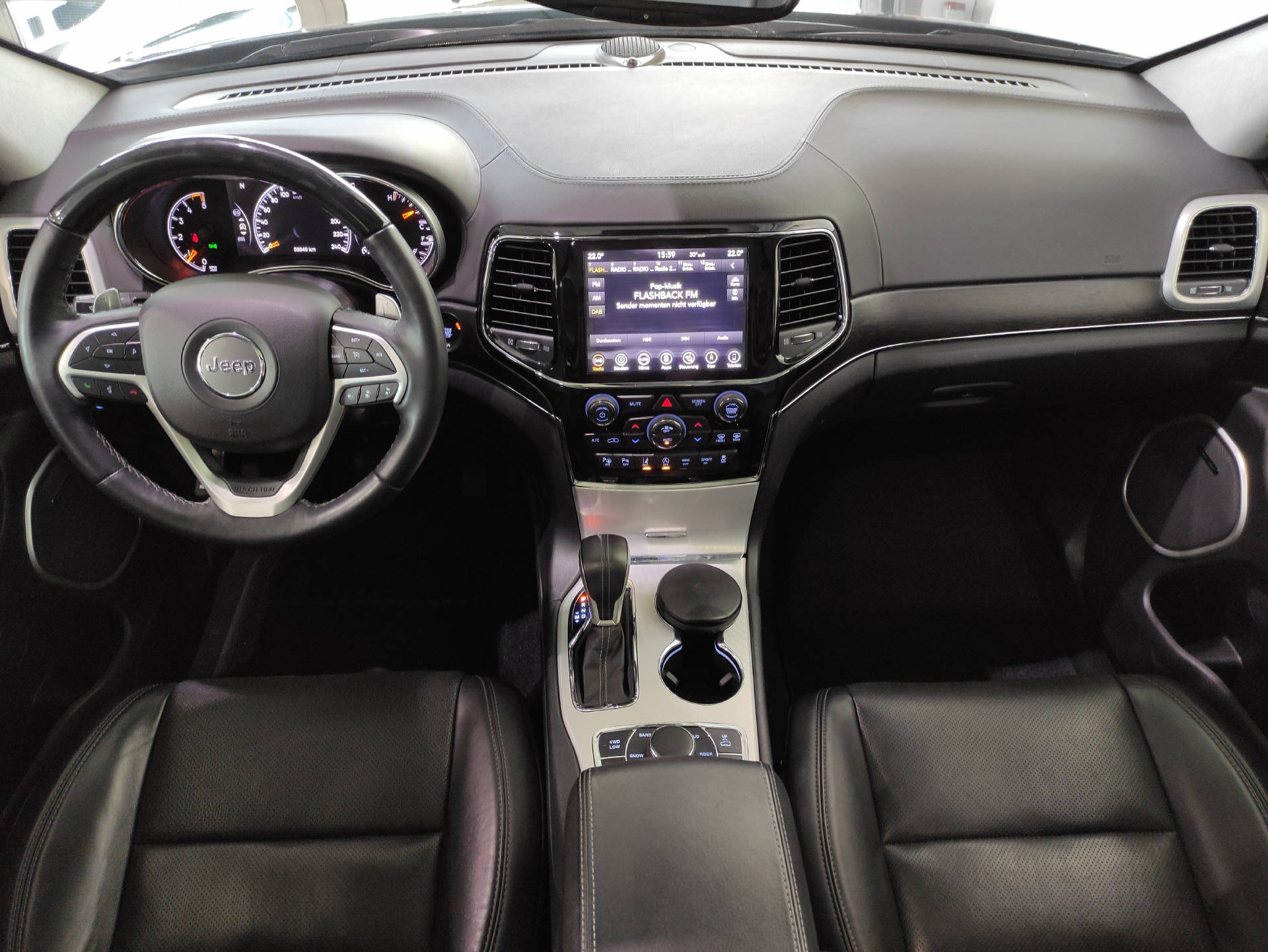 JEEP Grand Cherokee 3.0 CRD 250 Summit-image-17