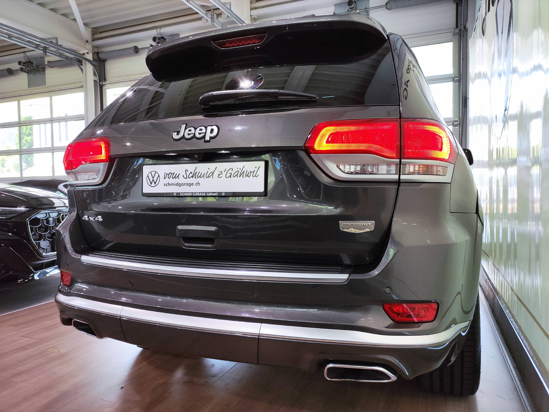JEEP Grand Cherokee 3.0 CRD 250 Summit-image-19