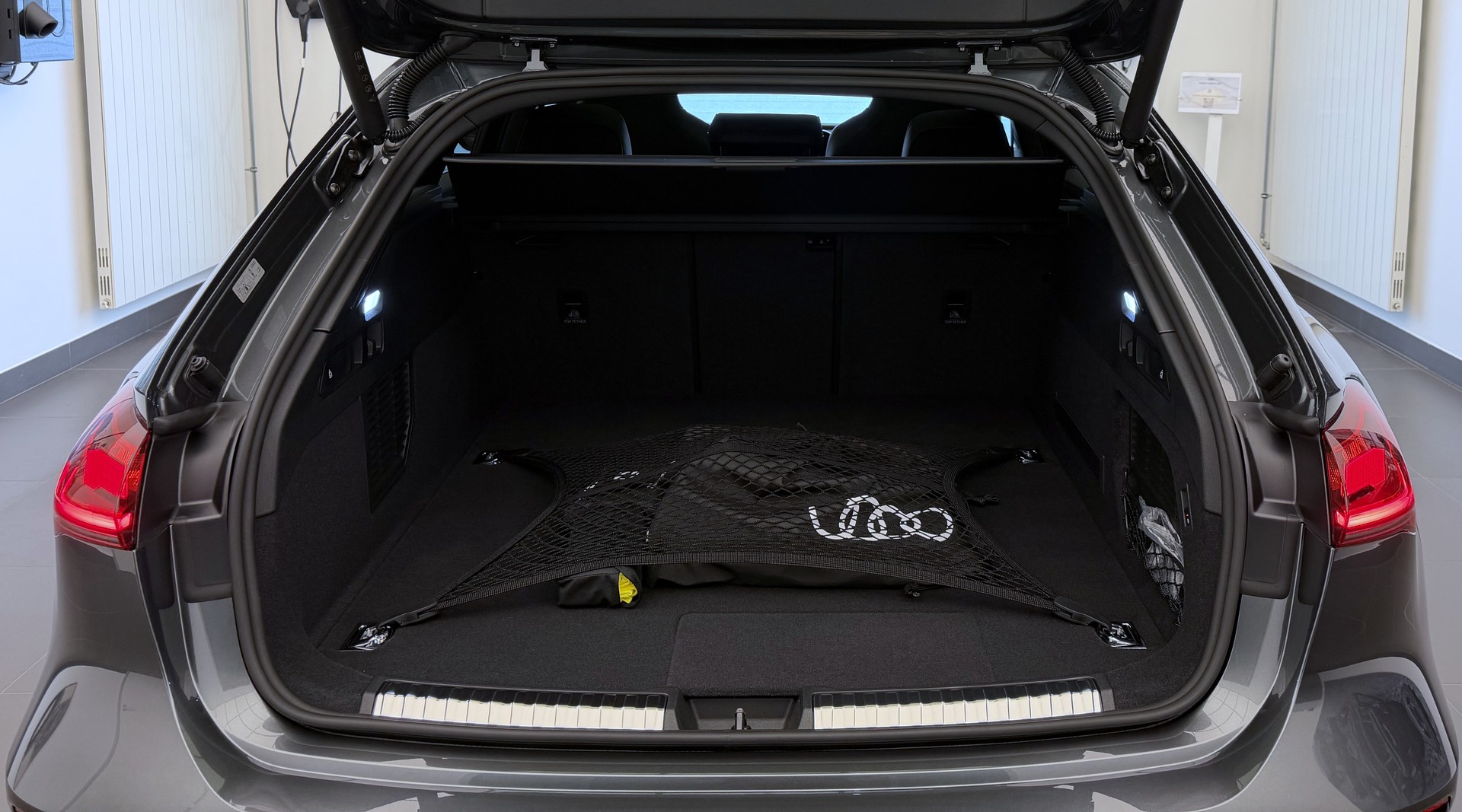 AUDI RS 5 Avant TFSI 470 kW Tiptronic quattro-image-23