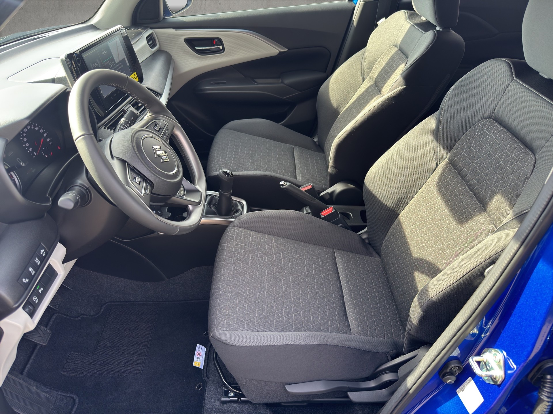 SUZUKI Swift 1.2 Piz Sulai Top Hybrid 4x4-image-10