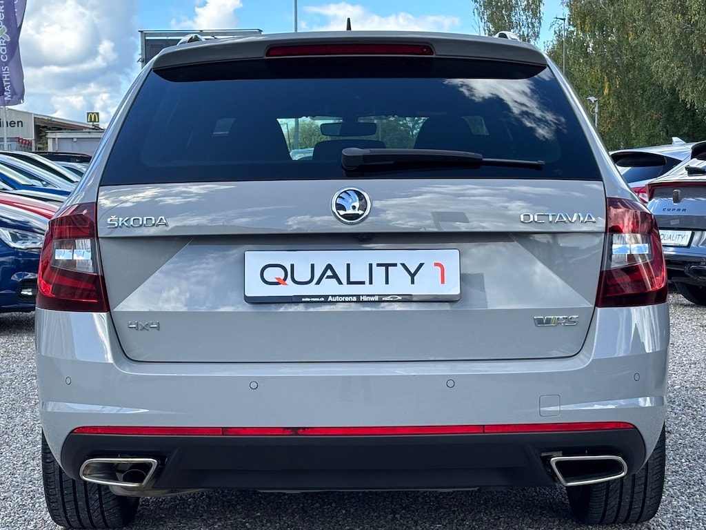 SKODA Octavia Combi 2.0 TDI RS 4x4 DSG-image-4
