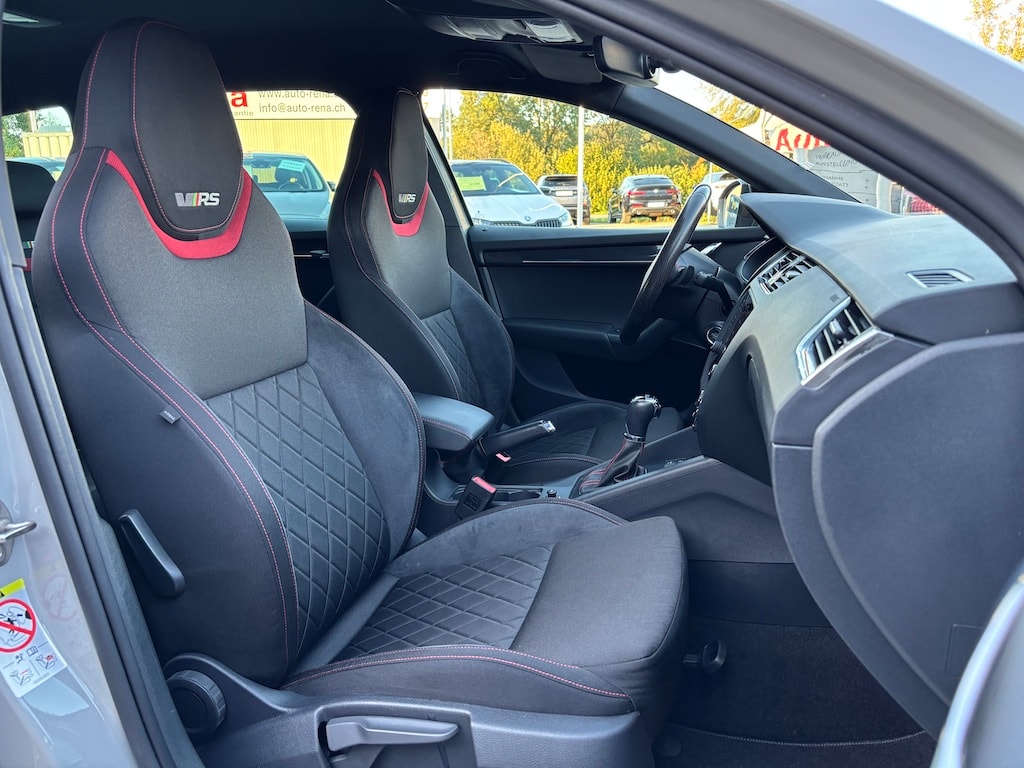 SKODA Octavia Combi 2.0 TDI RS 4x4 DSG-image-2