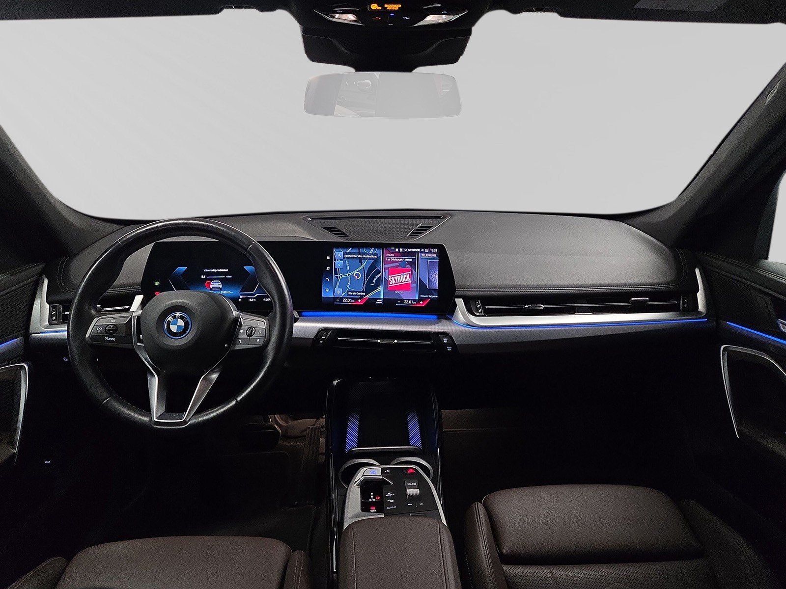 BMW iX1 xDrive 30 xLine-image-5