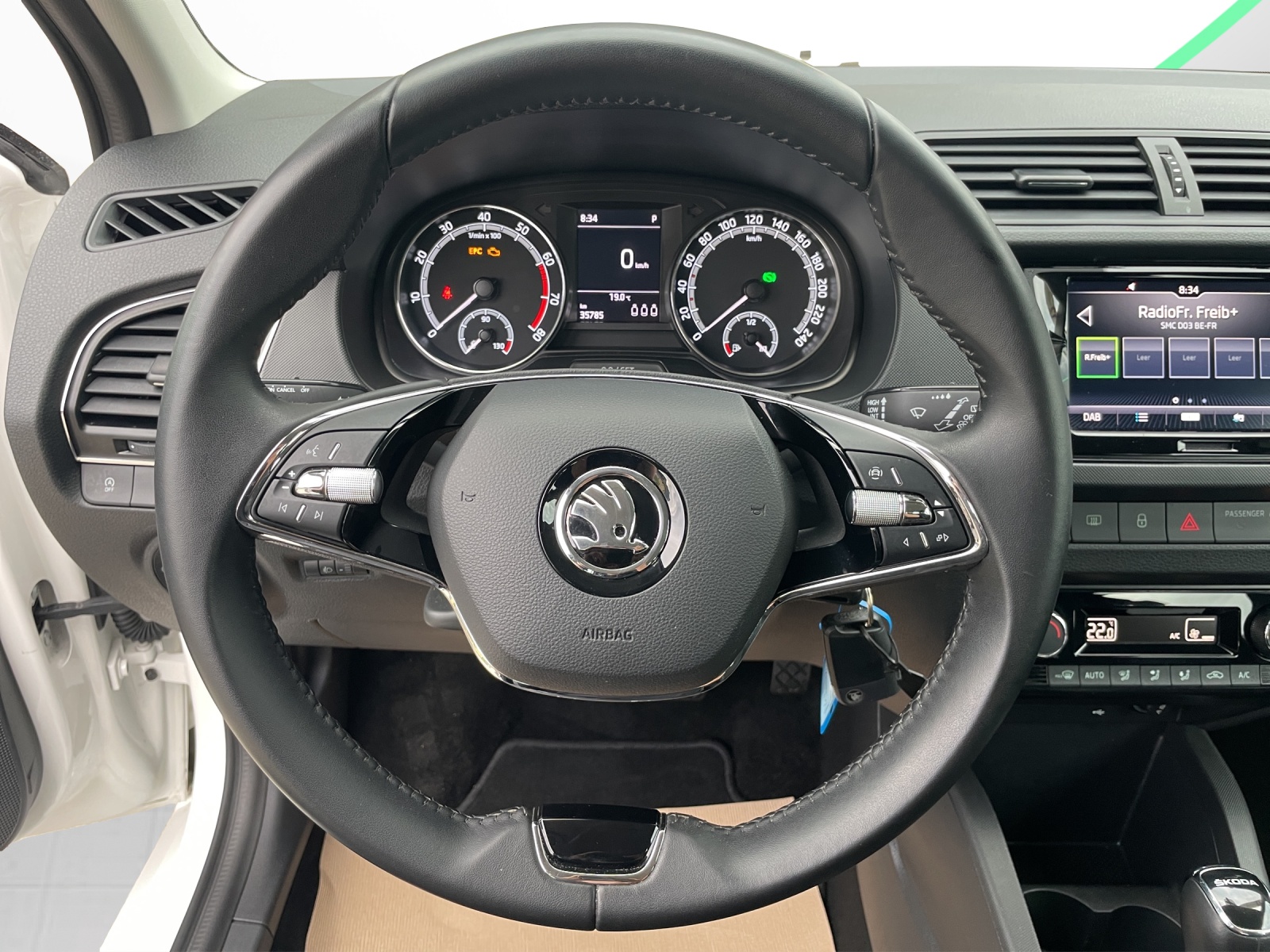 SKODA Fabia Combi 1.0 TSI Ambition DSG-image-7