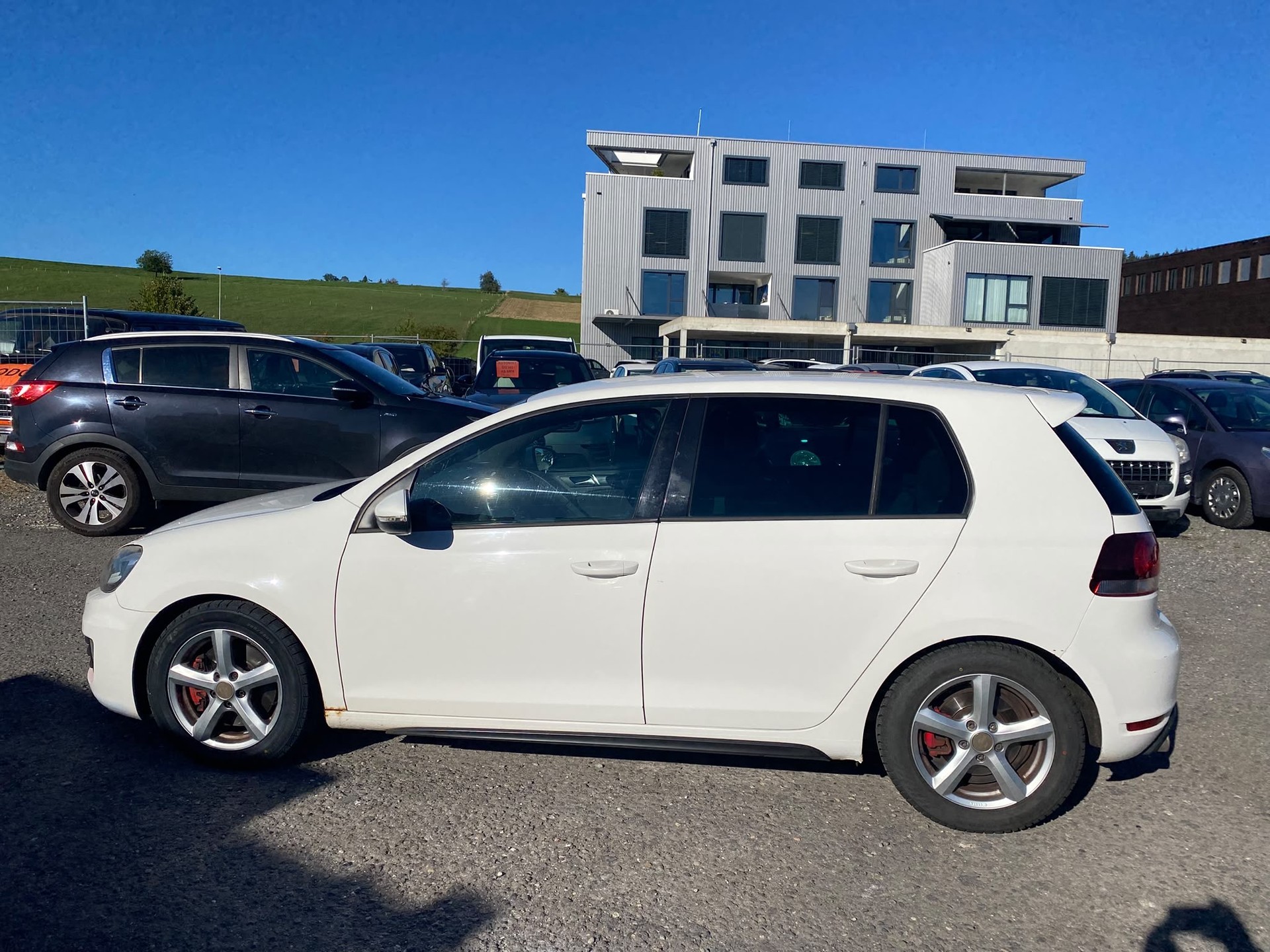 VW Golf 2.0 TSI GTI-image-3