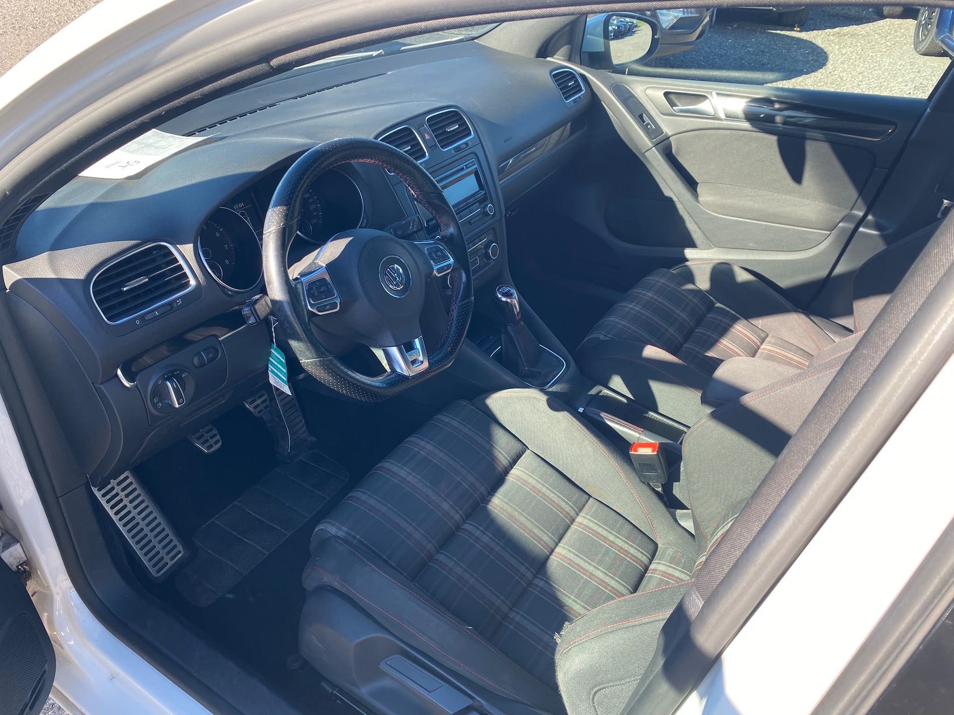 VW Golf 2.0 TSI GTI-image-7