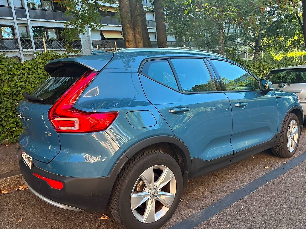 VOLVO XC40-image-0