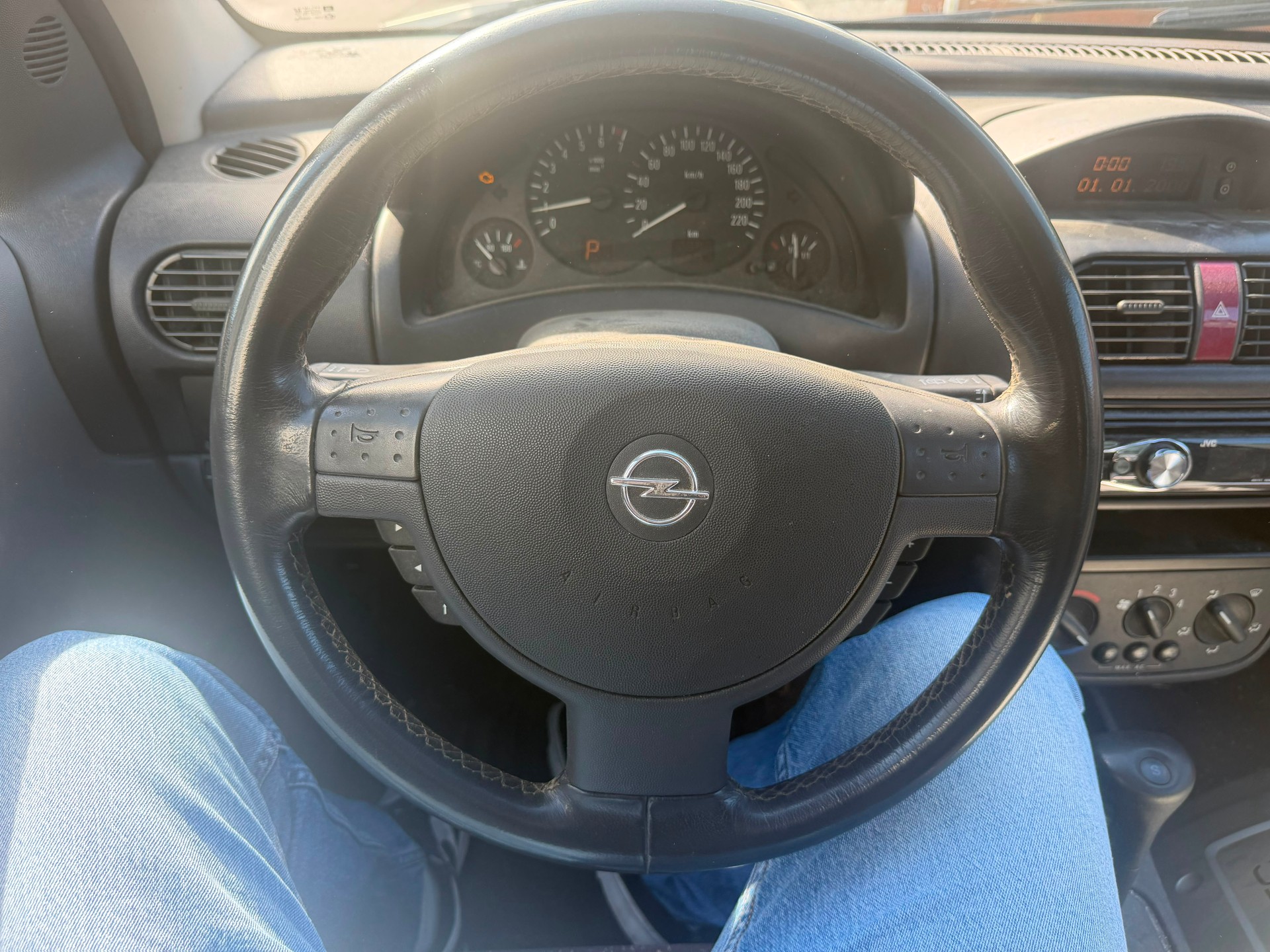 OPEL Corsa 1.4 16V Elegance-image-5