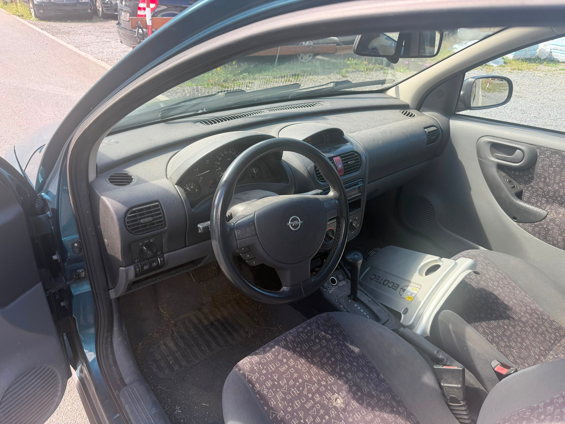 OPEL Corsa 1.4 16V Elegance-image-4