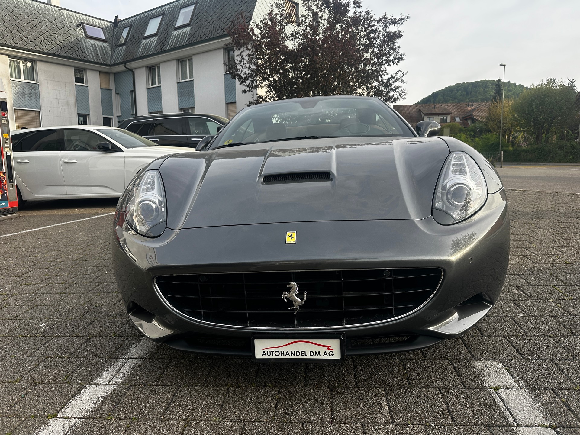 FERRARI California 4.3 V8-image-0