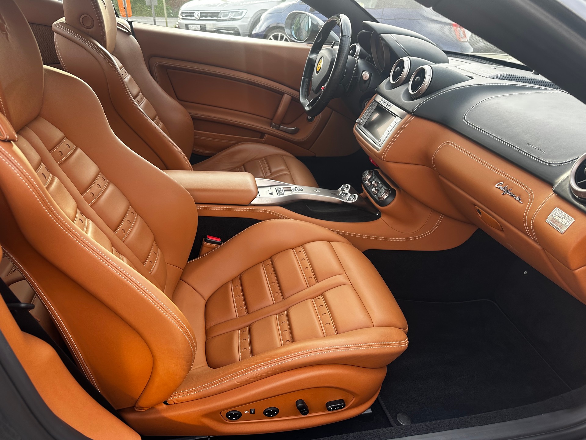 FERRARI California 4.3 V8-image-10