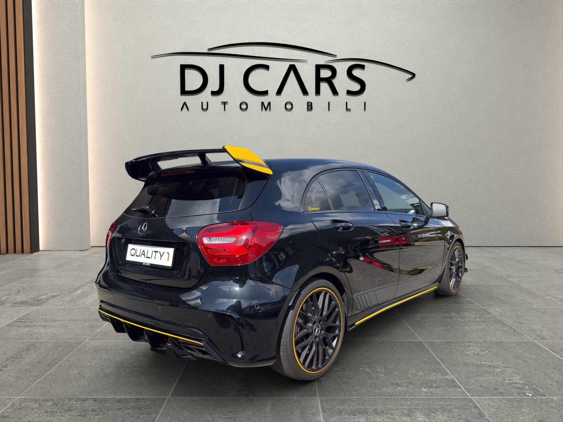 MERCEDES-BENZ A 45 AMG Yellow Night Edition 4Matic 7G-DCT-image-7